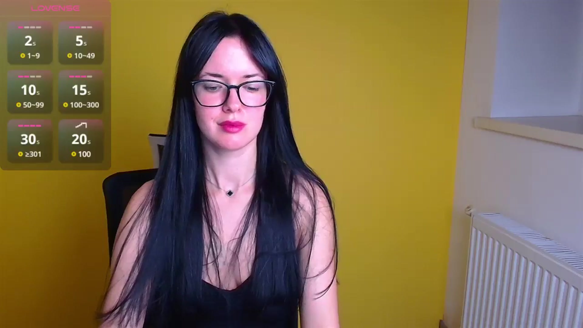 Gallery image thumbnail from Black_Red's myfreecams stream on, 11/15/2024, 14:50 image 18 of 20