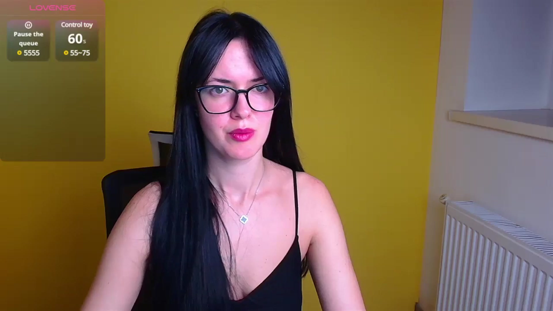 Gallery image thumbnail from Black_Red's myfreecams stream on, 11/15/2024, 14:50 image 4 of 20