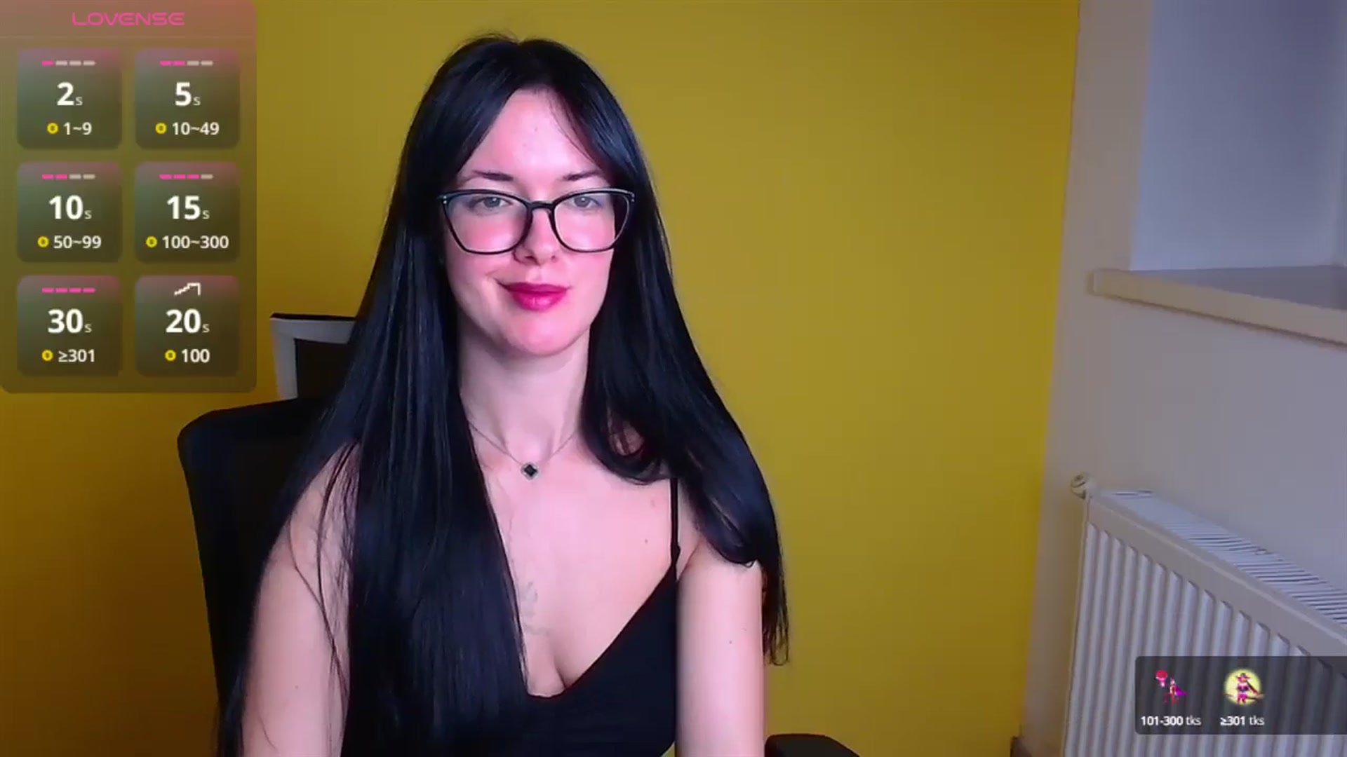 Gallery image thumbnail from Black_Red's myfreecams stream on, 11/15/2024, 14:50 image 10 of 20