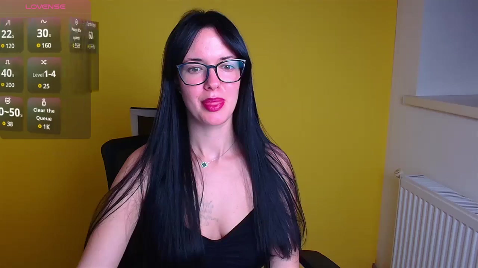 Gallery image thumbnail from Black_Red's myfreecams stream on, 11/15/2024, 16:01 image 11 of 20