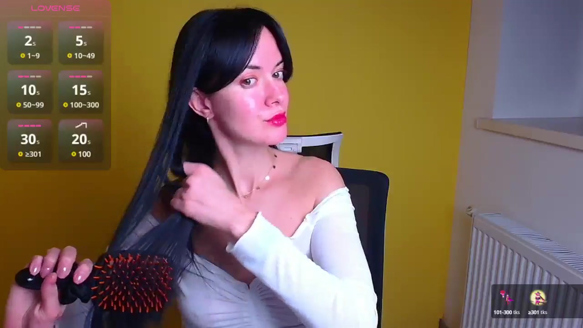 Gallery image thumbnail from Black_Red's myfreecams stream on, 11/16/2024, 09:48 image 2 of 20