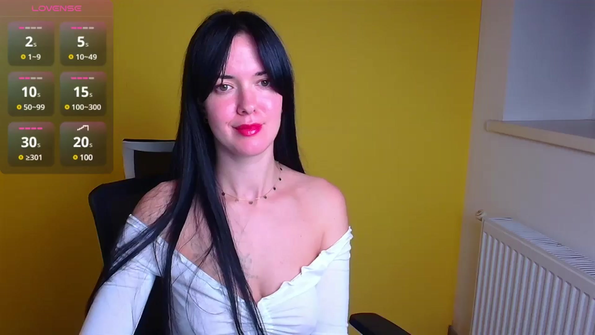 Gallery image thumbnail from Black_Red's myfreecams stream on, 11/16/2024, 09:48 image 6 of 20