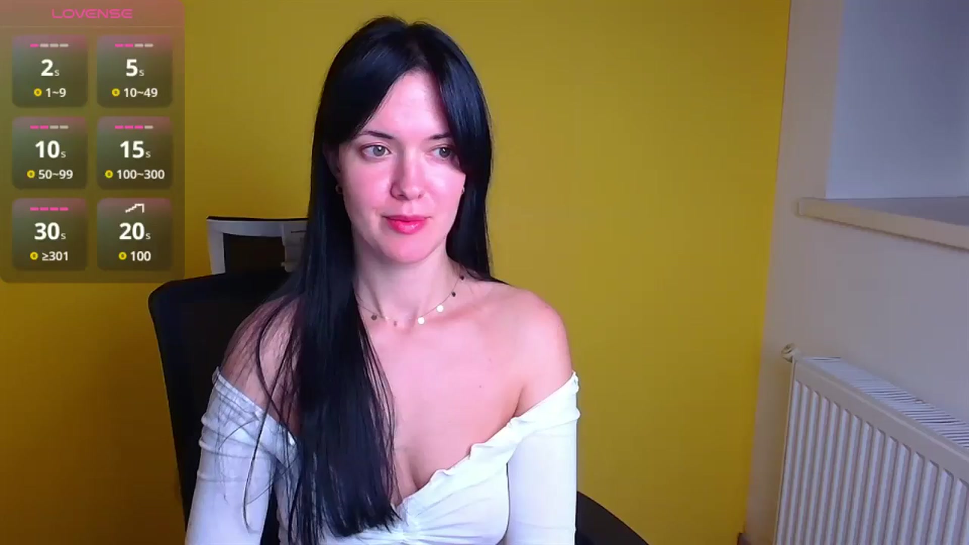 Gallery image thumbnail from Black_Red's myfreecams stream on, 11/16/2024, 11:17 image 13 of 20