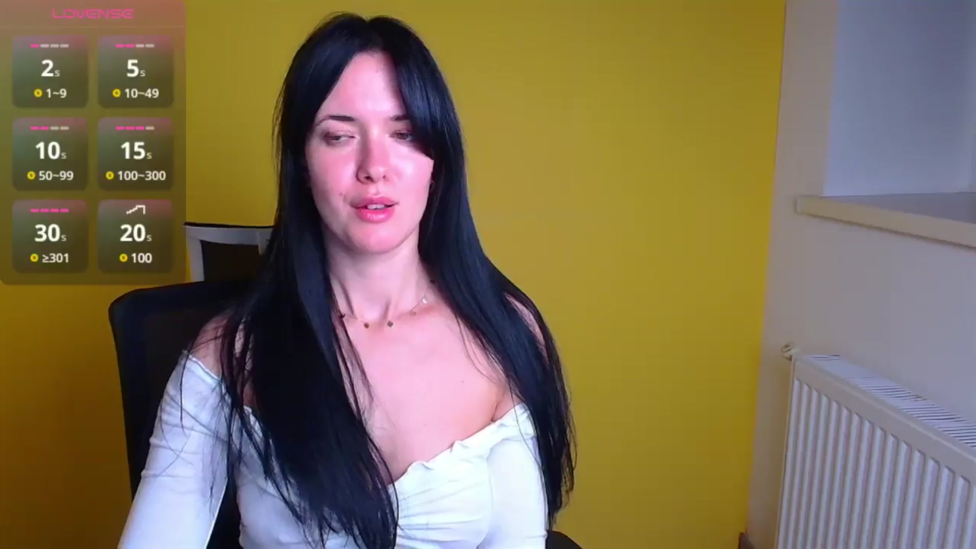Gallery image thumbnail from Black_Red's myfreecams stream on, 11/16/2024, 11:58 image 13 of 20