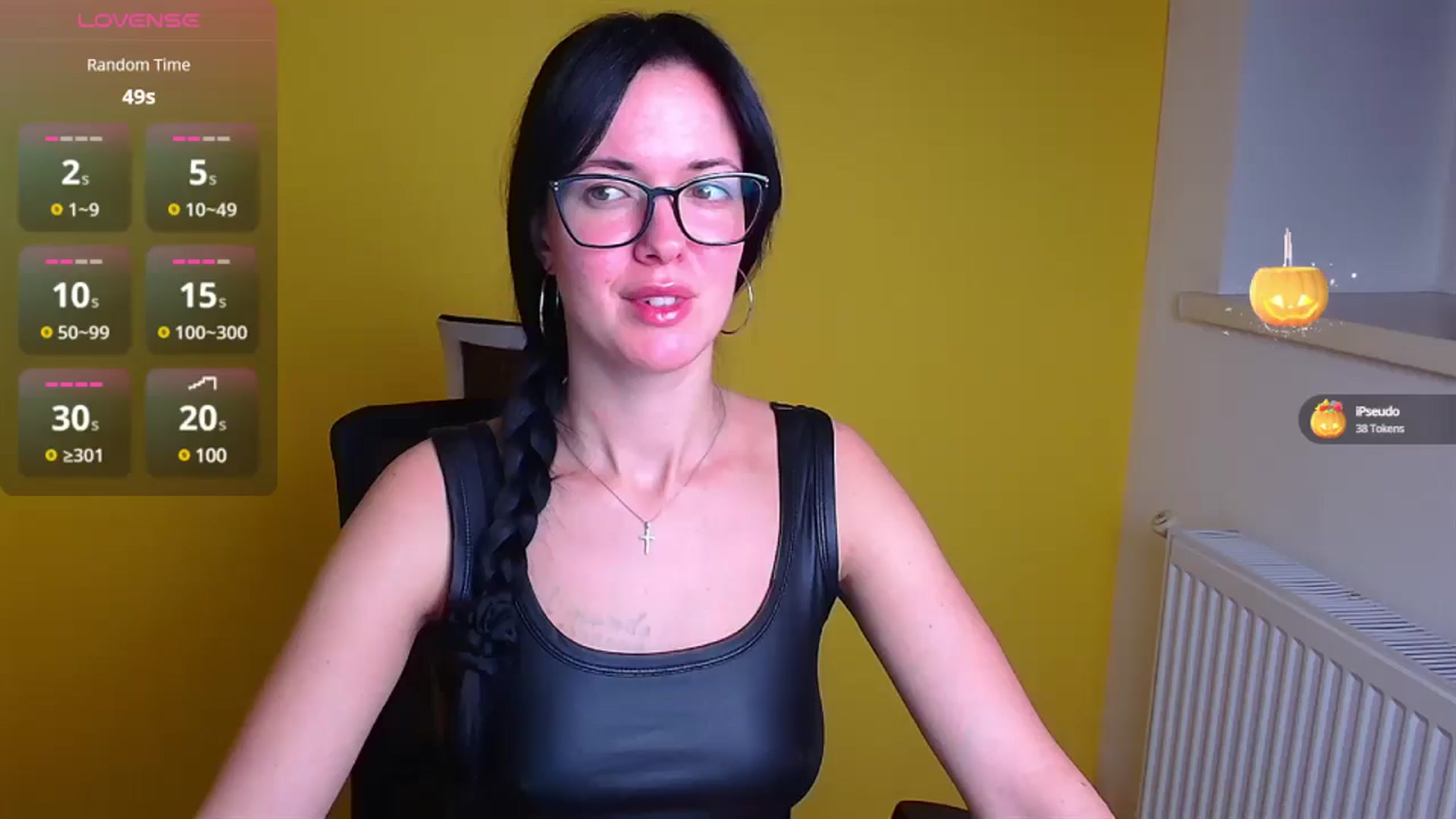 Gallery image thumbnail from Black_Red's myfreecams stream on, 11/17/2024, 08:17 image 17 of 20