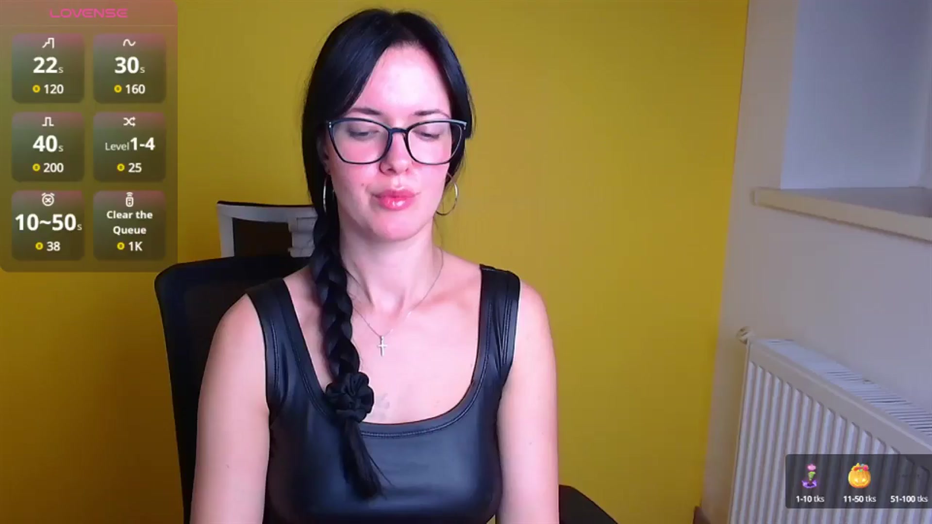 Gallery image thumbnail from Black_Red's myfreecams stream on, 11/17/2024, 08:17 image 20 of 20