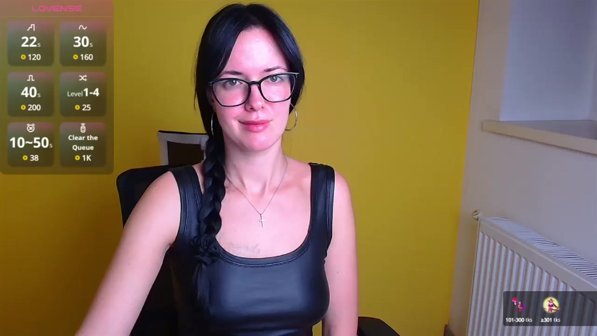 Gallery image thumbnail from Black_Red's myfreecams stream on, 11/17/2024, 08:17 image 3 of 20