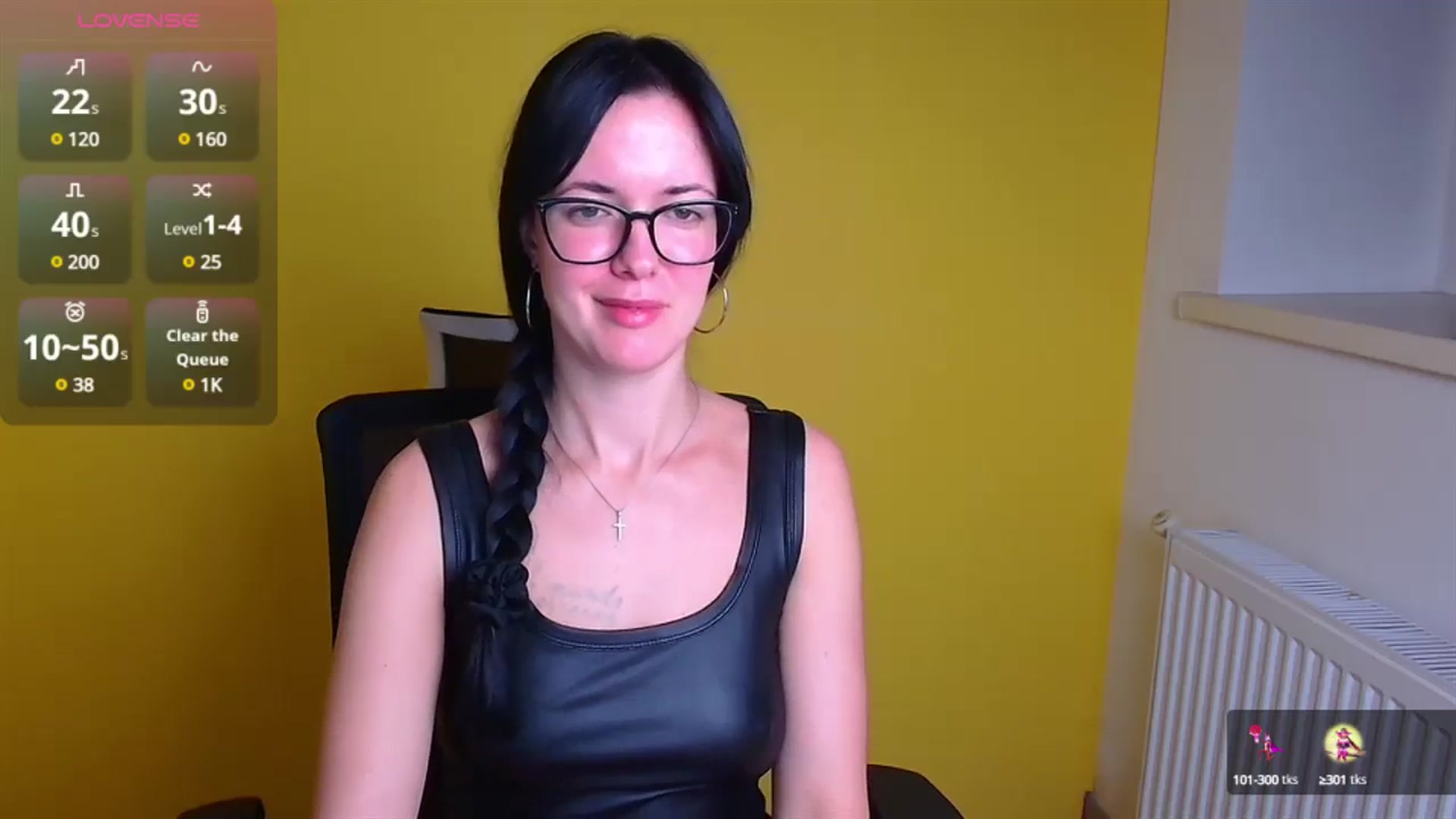 Gallery image thumbnail from Black_Red's myfreecams stream on, 11/17/2024, 08:17 image 8 of 20