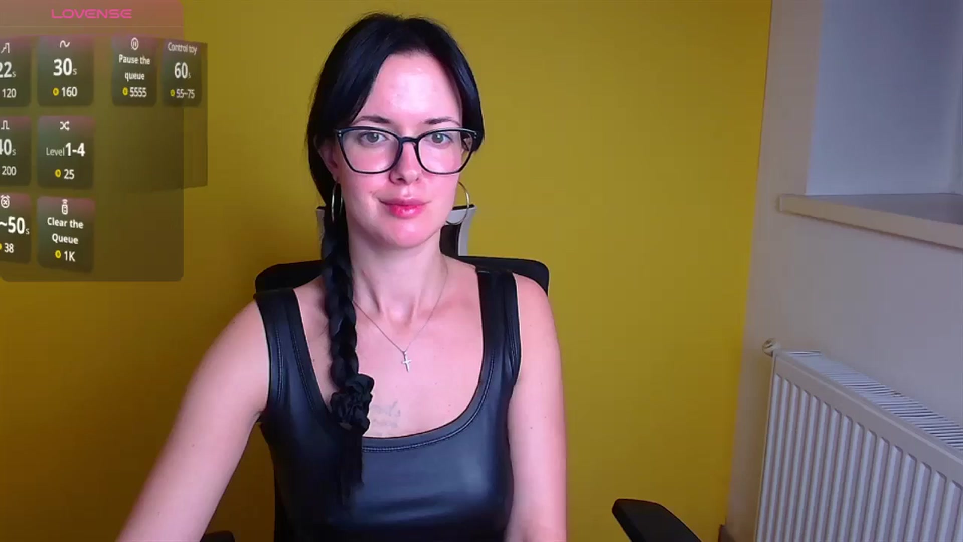 Gallery image thumbnail from Black_Red's myfreecams stream on, 11/17/2024, 11:03 image 10 of 20