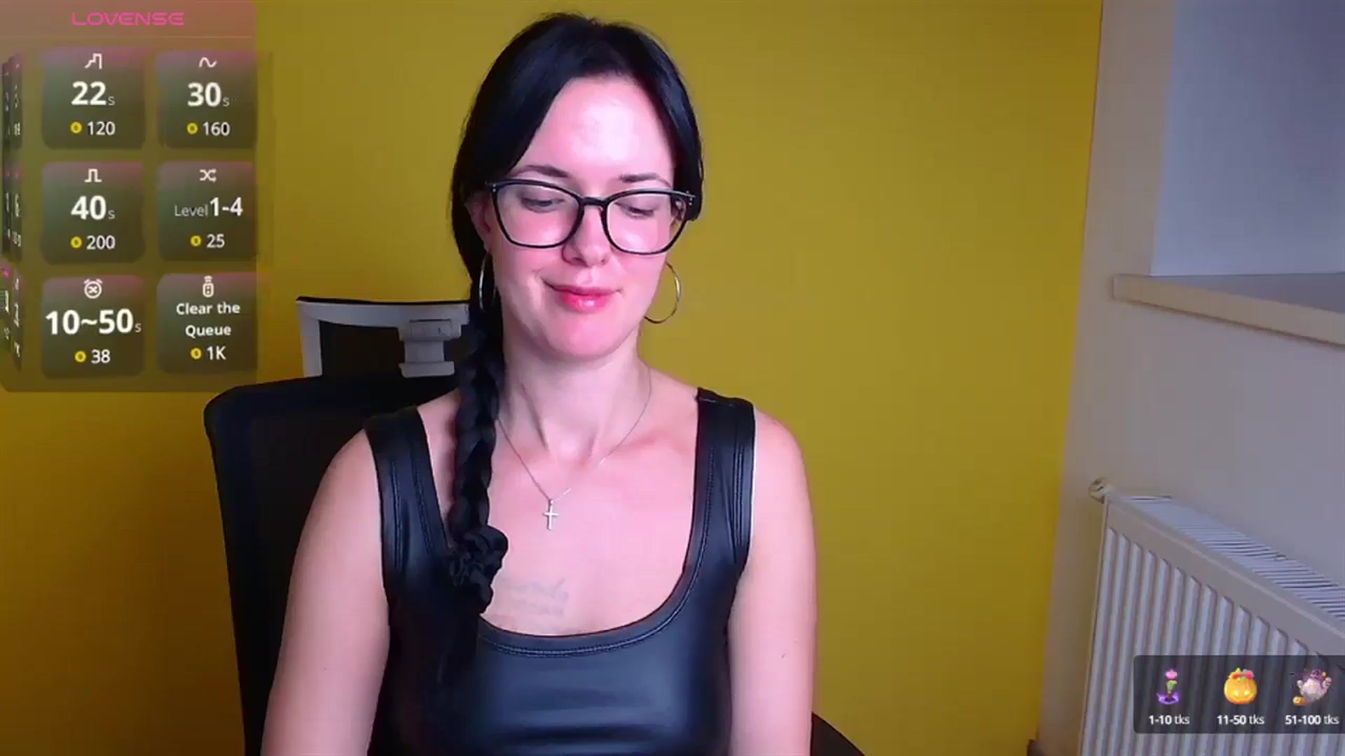 Gallery image thumbnail from Black_Red's myfreecams stream on, 11/17/2024, 11:03 image 6 of 20