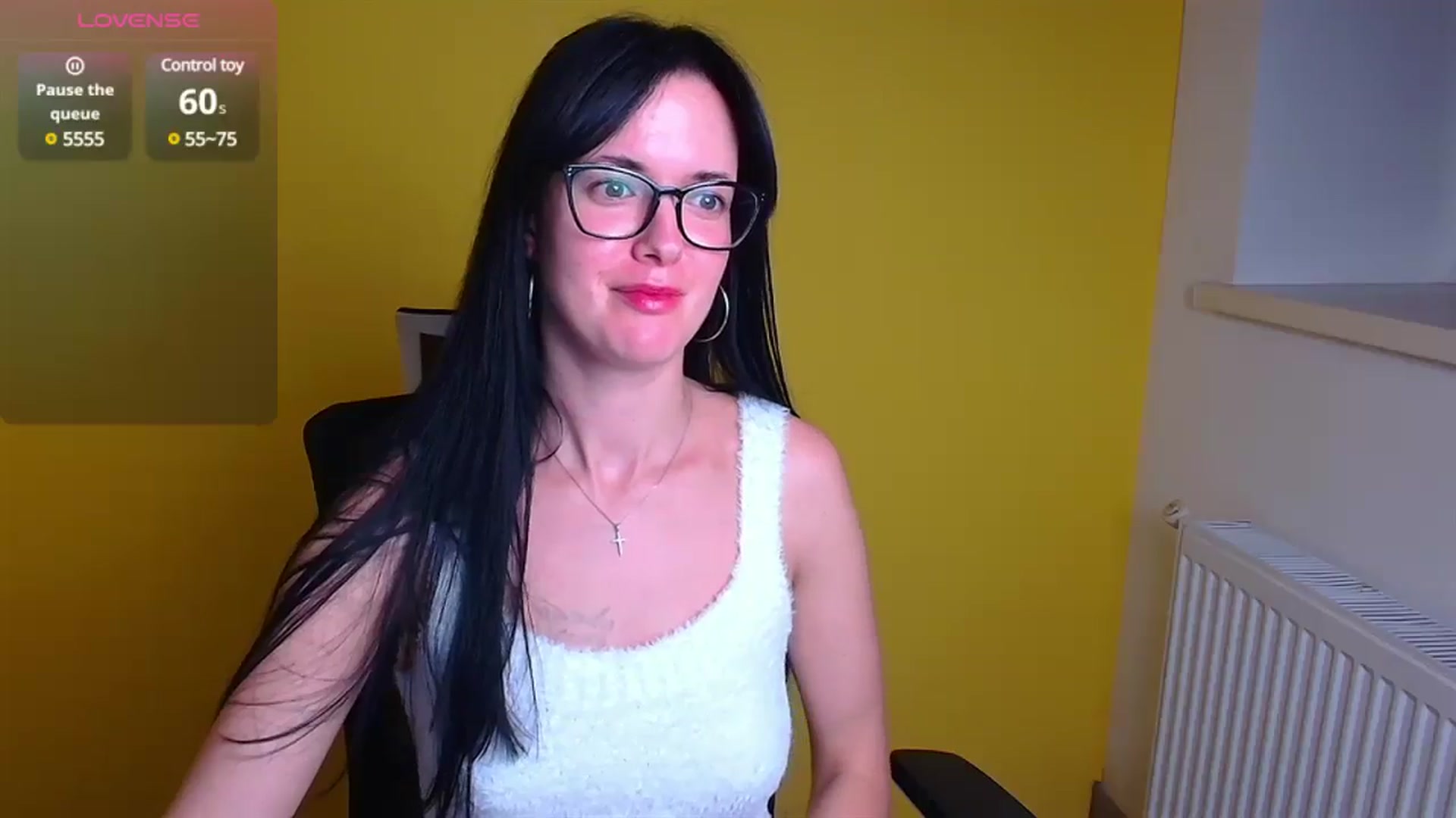 Gallery image thumbnail from Black_Red's myfreecams stream on, 11/17/2024, 11:52 image 5 of 20