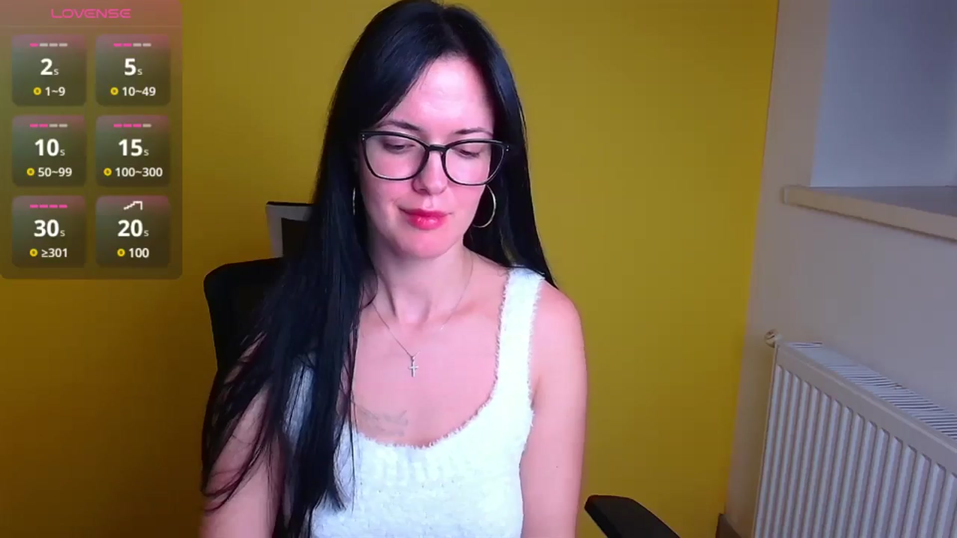 Gallery image thumbnail from Black_Red's myfreecams stream on, 11/17/2024, 11:52 image 3 of 20