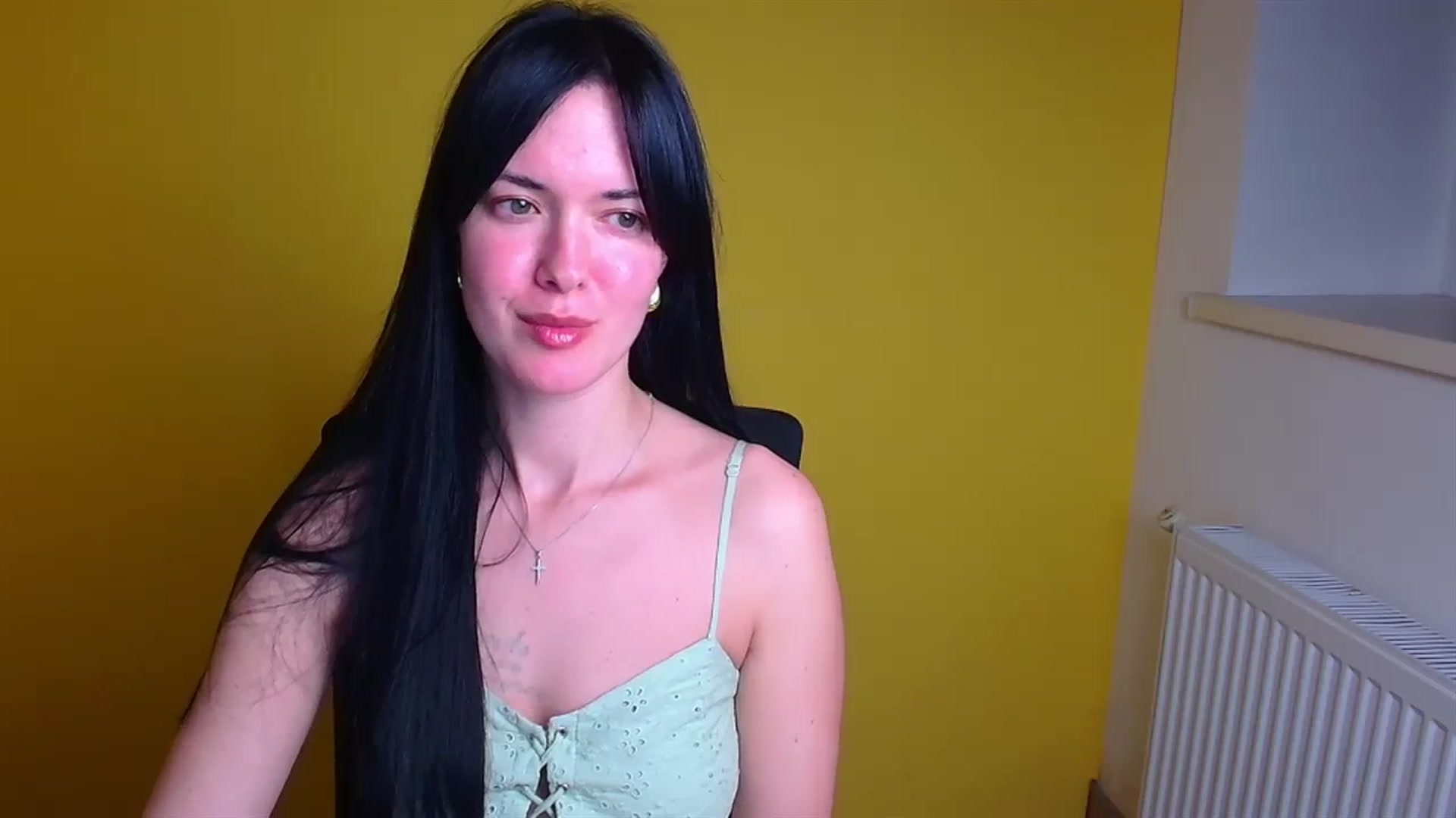 Gallery image thumbnail from Black_Red's myfreecams stream on, 11/18/2024, 19:39 image 8 of 20