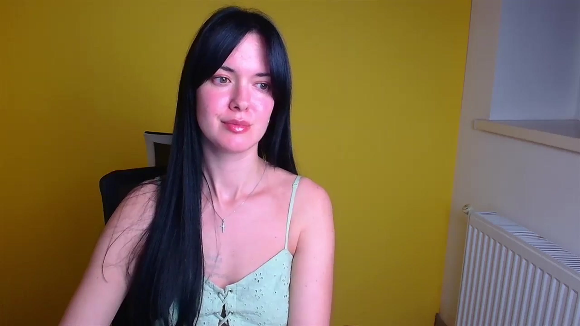 Gallery image thumbnail from Black_Red's myfreecams stream on, 11/18/2024, 19:39 image 20 of 20