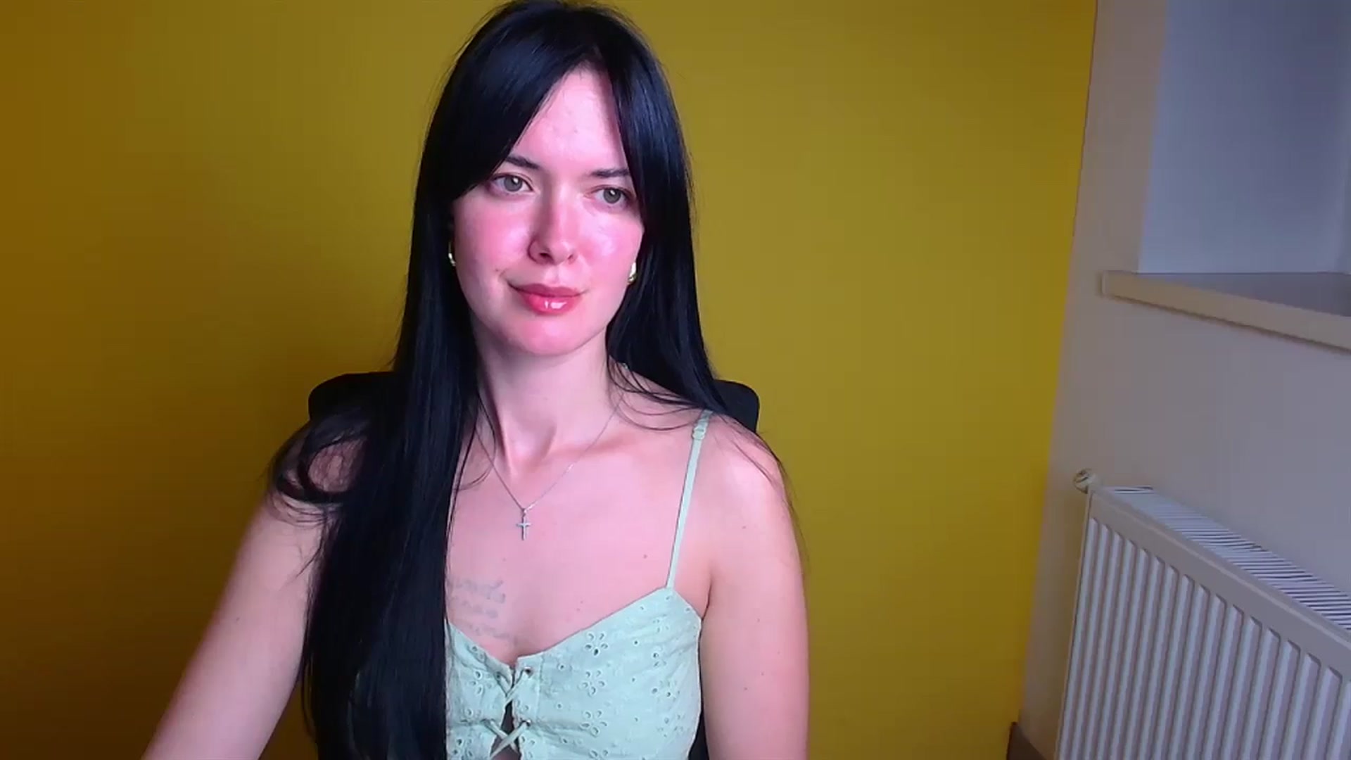 Gallery image thumbnail from Black_Red's myfreecams stream on, 11/18/2024, 19:39 image 6 of 20