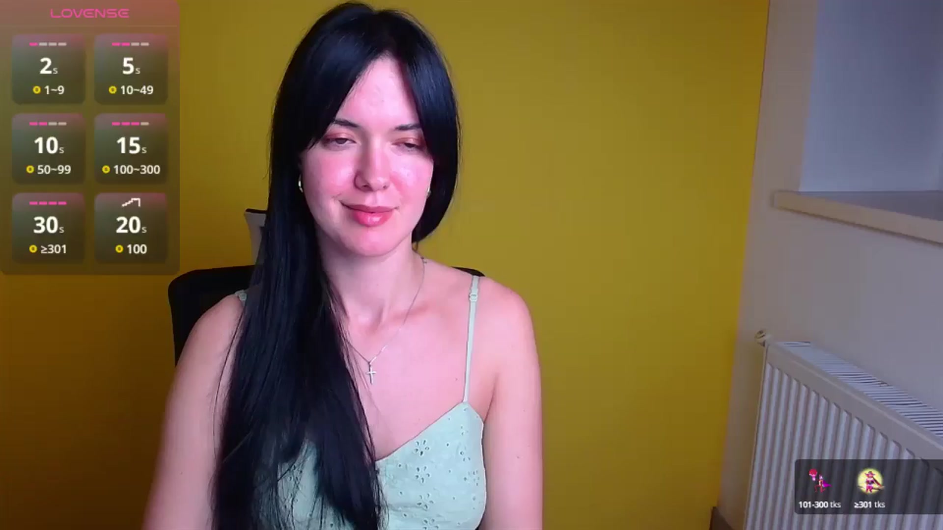 Gallery image thumbnail from Black_Red's myfreecams stream on, 11/18/2024, 20:42 image 3 of 20