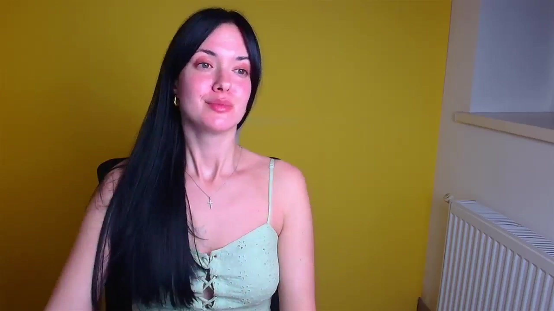 Gallery image thumbnail from Black_Red's myfreecams stream on, 11/18/2024, 20:42 image 2 of 20