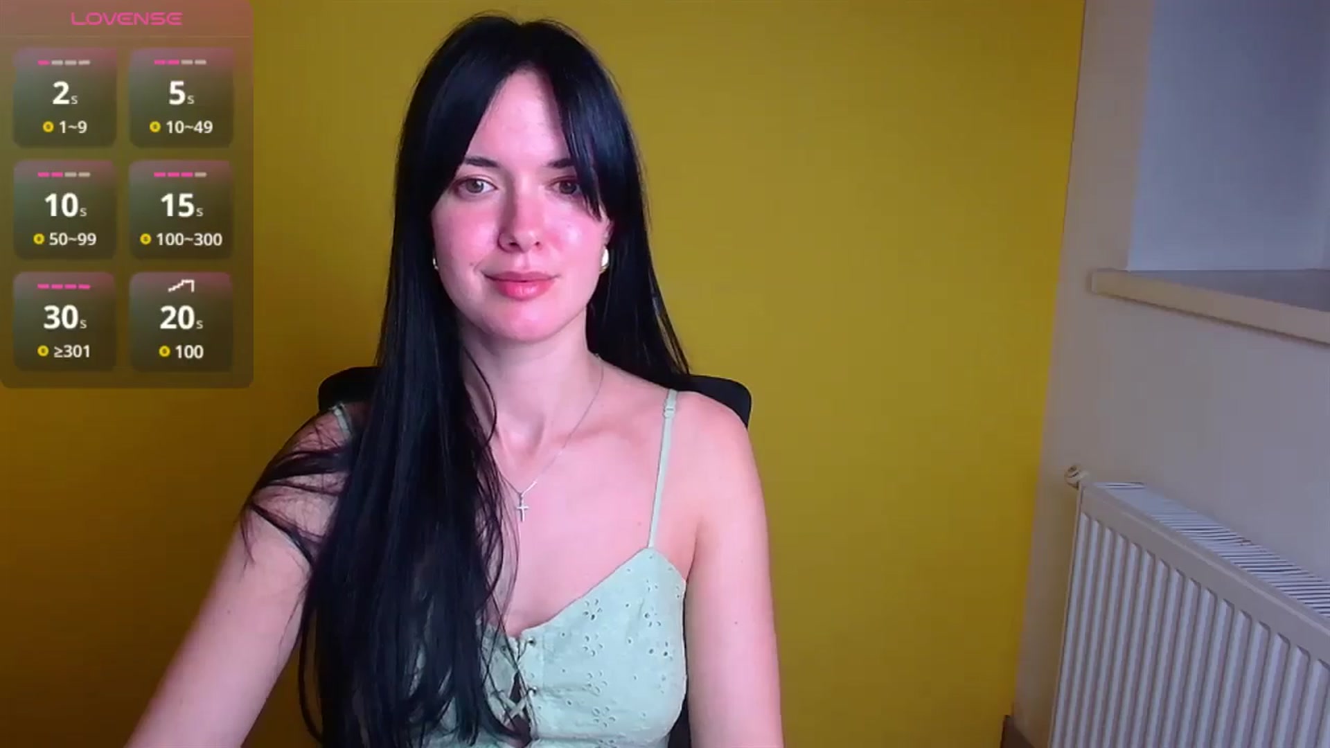 Gallery image thumbnail from Black_Red's myfreecams stream on, 11/18/2024, 20:42 image 12 of 20