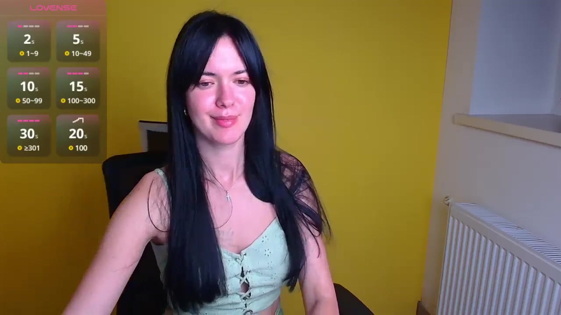 Gallery image thumbnail from Black_Red's myfreecams stream on, 11/18/2024, 21:54 image 11 of 20