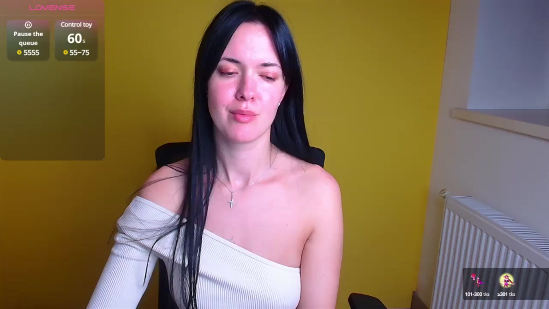 Gallery image thumbnail from Black_Red's myfreecams stream on, 11/20/2024, 16:10 image 20 of 20