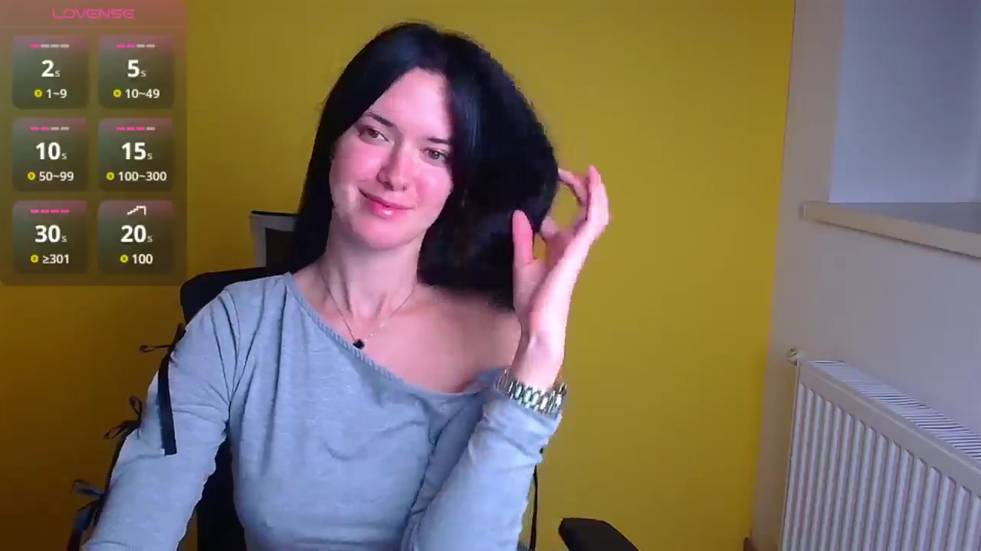 Gallery image thumbnail from Black_Red's myfreecams stream on, 11/23/2024, 10:25 image 3 of 20