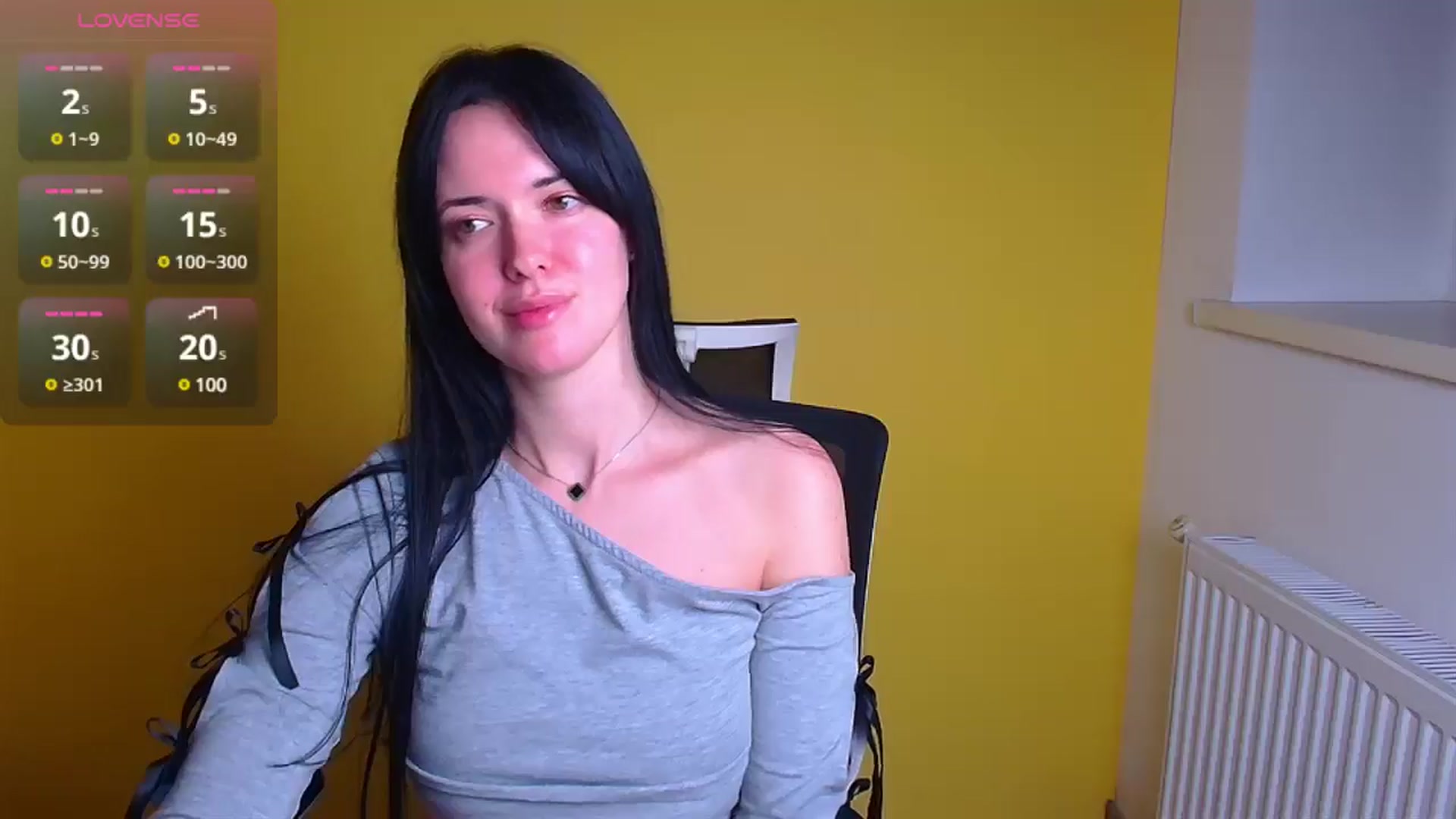 Gallery image thumbnail from Black_Red's myfreecams stream on, 11/23/2024, 10:25 image 6 of 20