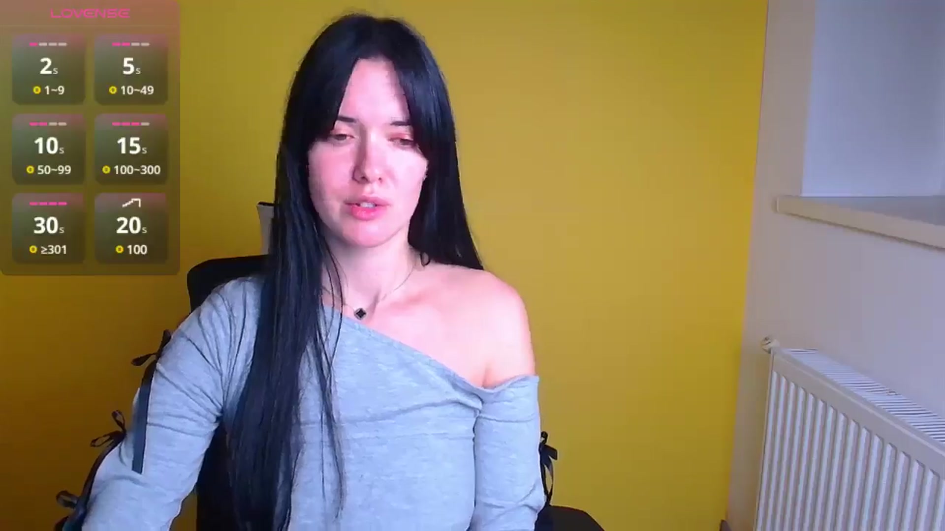 Gallery image thumbnail from Black_Red's myfreecams stream on, 11/23/2024, 10:25 image 18 of 20