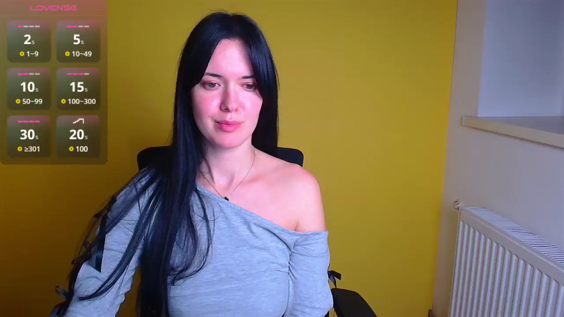 Gallery image thumbnail from Black_Red's myfreecams stream on, 11/23/2024, 10:25 image 10 of 20