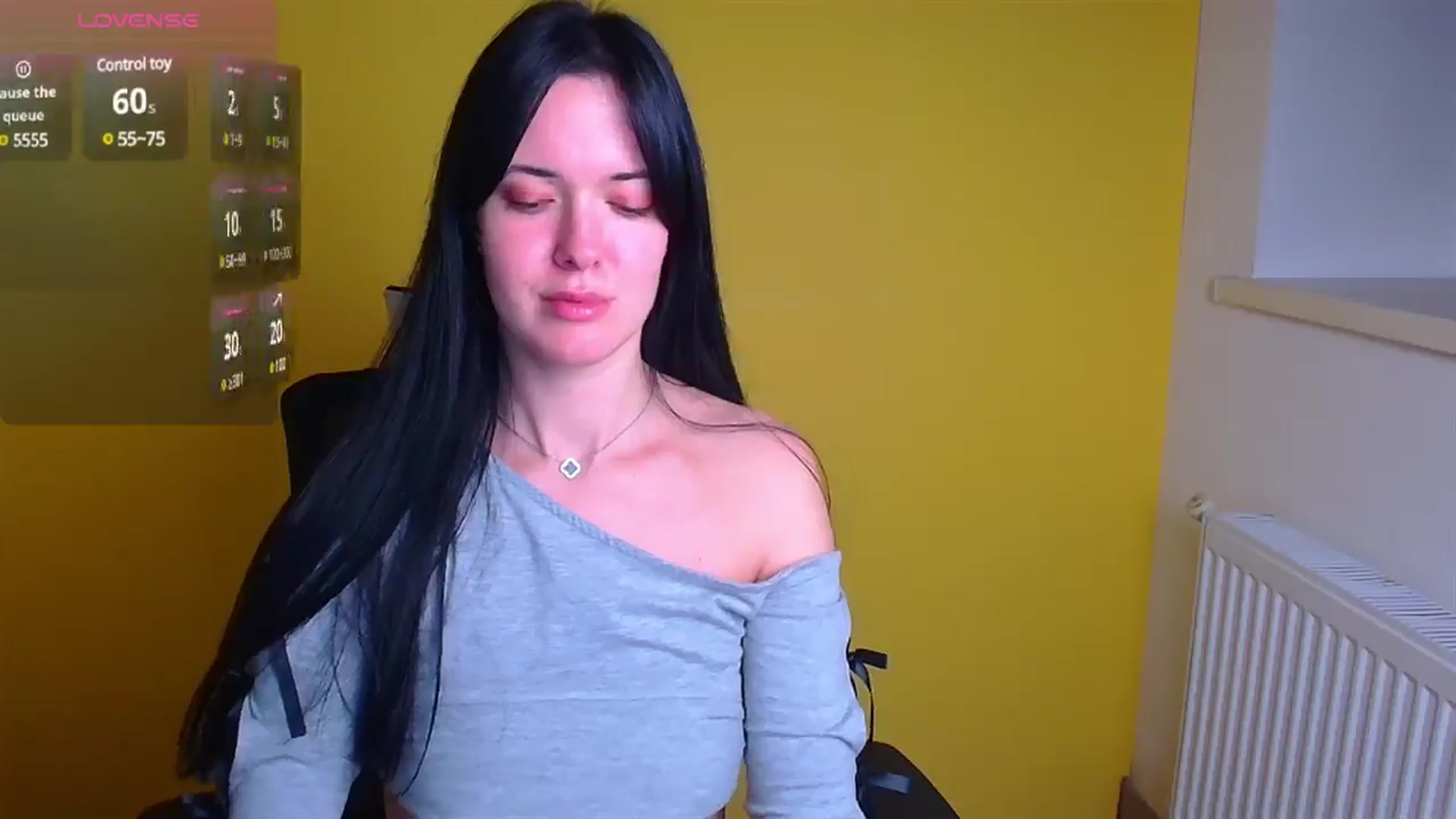 Gallery image thumbnail from Black_Red's myfreecams stream on, 11/23/2024, 11:59 image 17 of 20