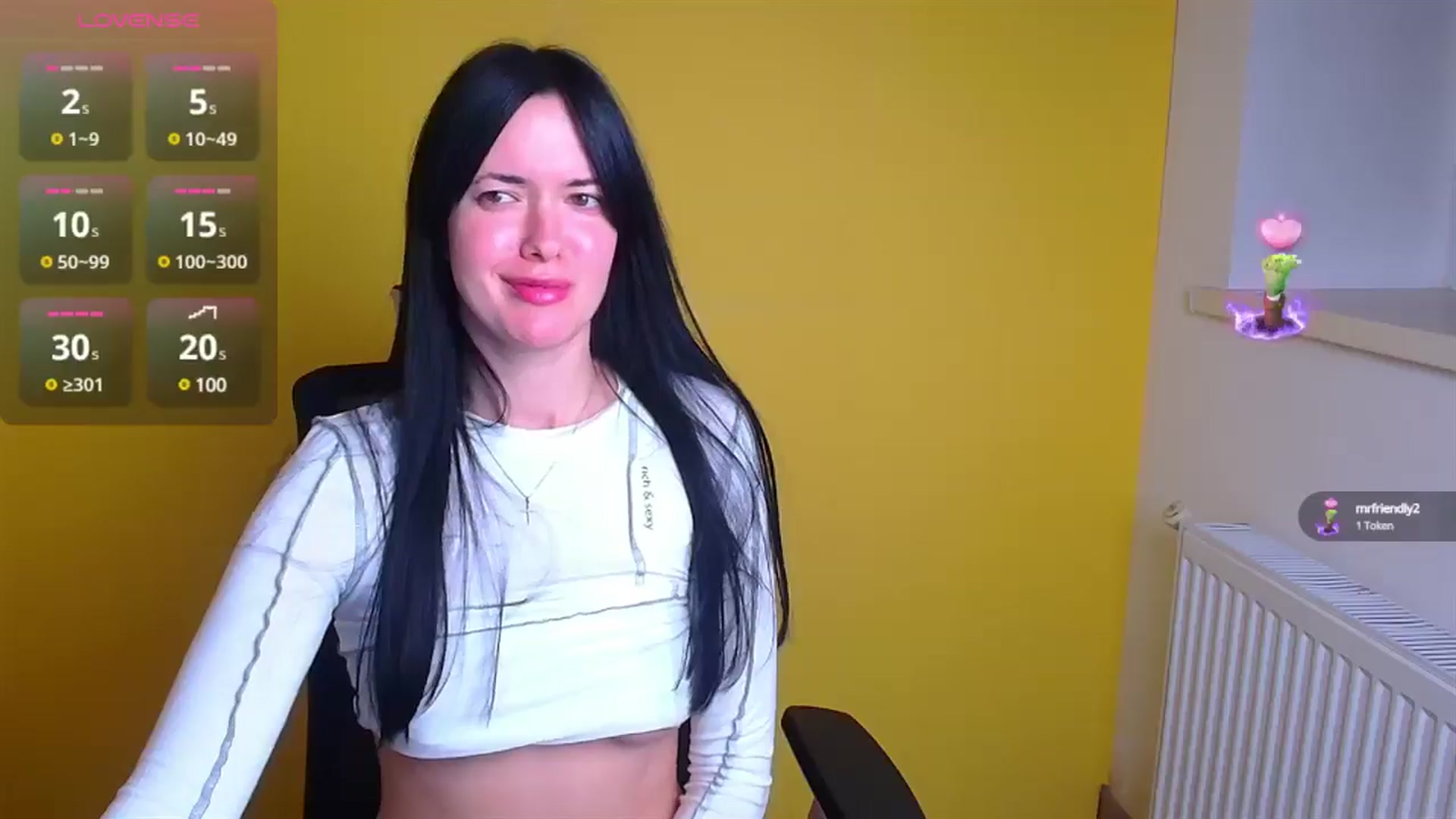 Gallery image thumbnail from Black_Red's myfreecams stream on, 11/24/2024, 10:32 image 11 of 20