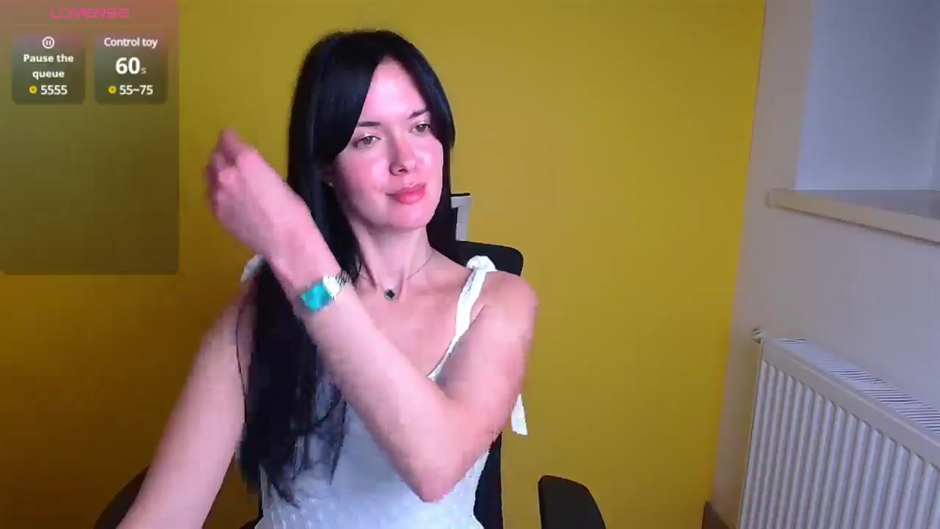 Gallery image thumbnail from Black_Red's myfreecams stream on, 11/25/2024, 19:54 image 20 of 20