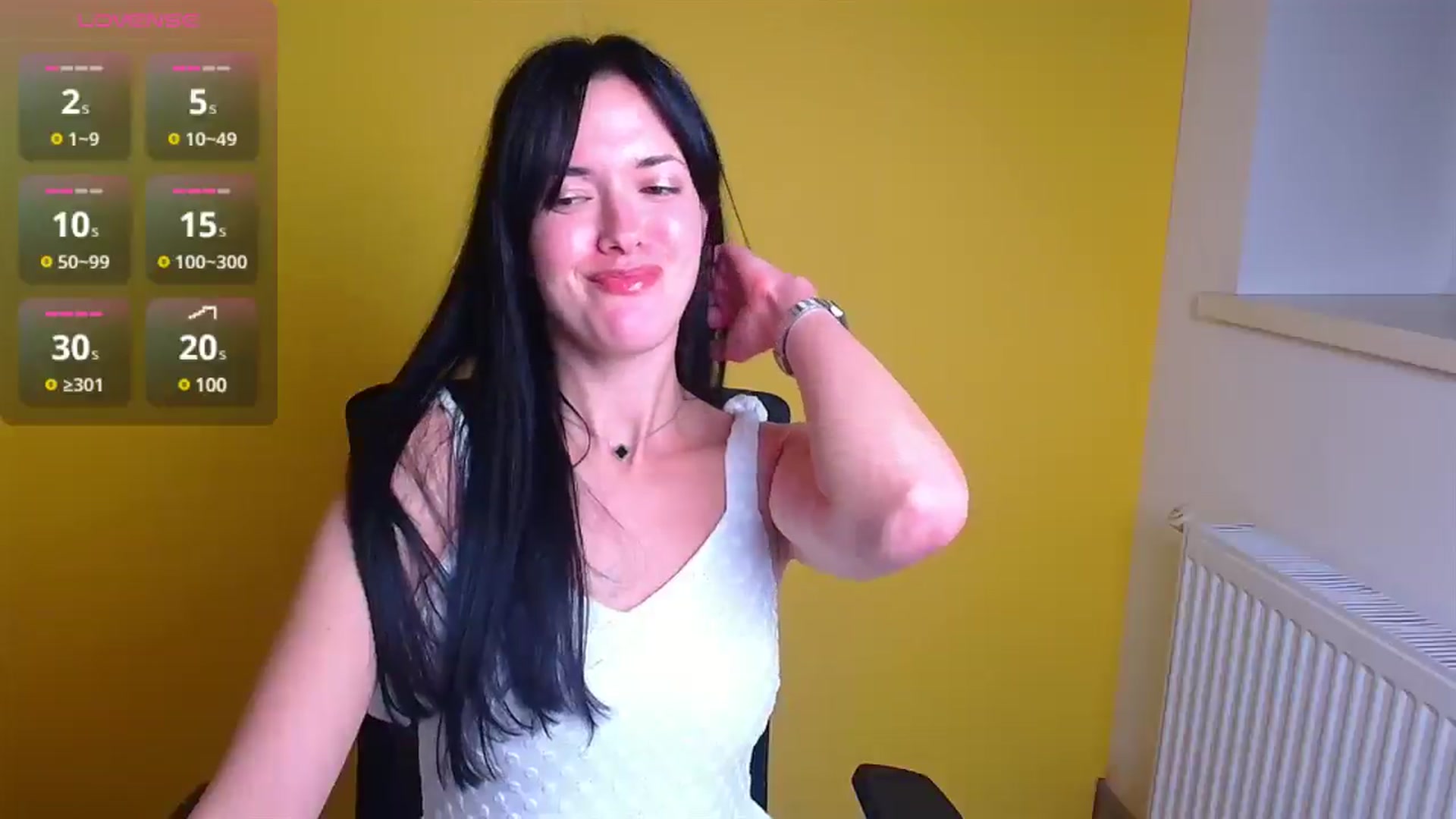 Gallery image thumbnail from Black_Red's myfreecams stream on, 11/25/2024, 19:54 image 5 of 20