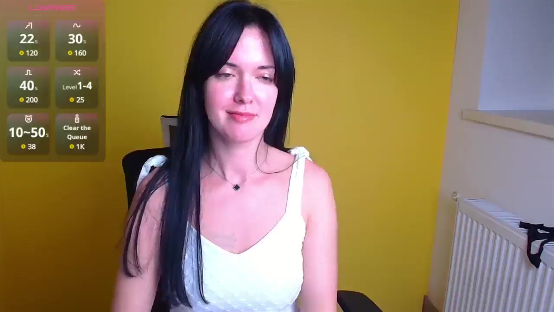 Gallery image thumbnail from Black_Red's myfreecams stream on, 11/25/2024, 21:09 image 12 of 20