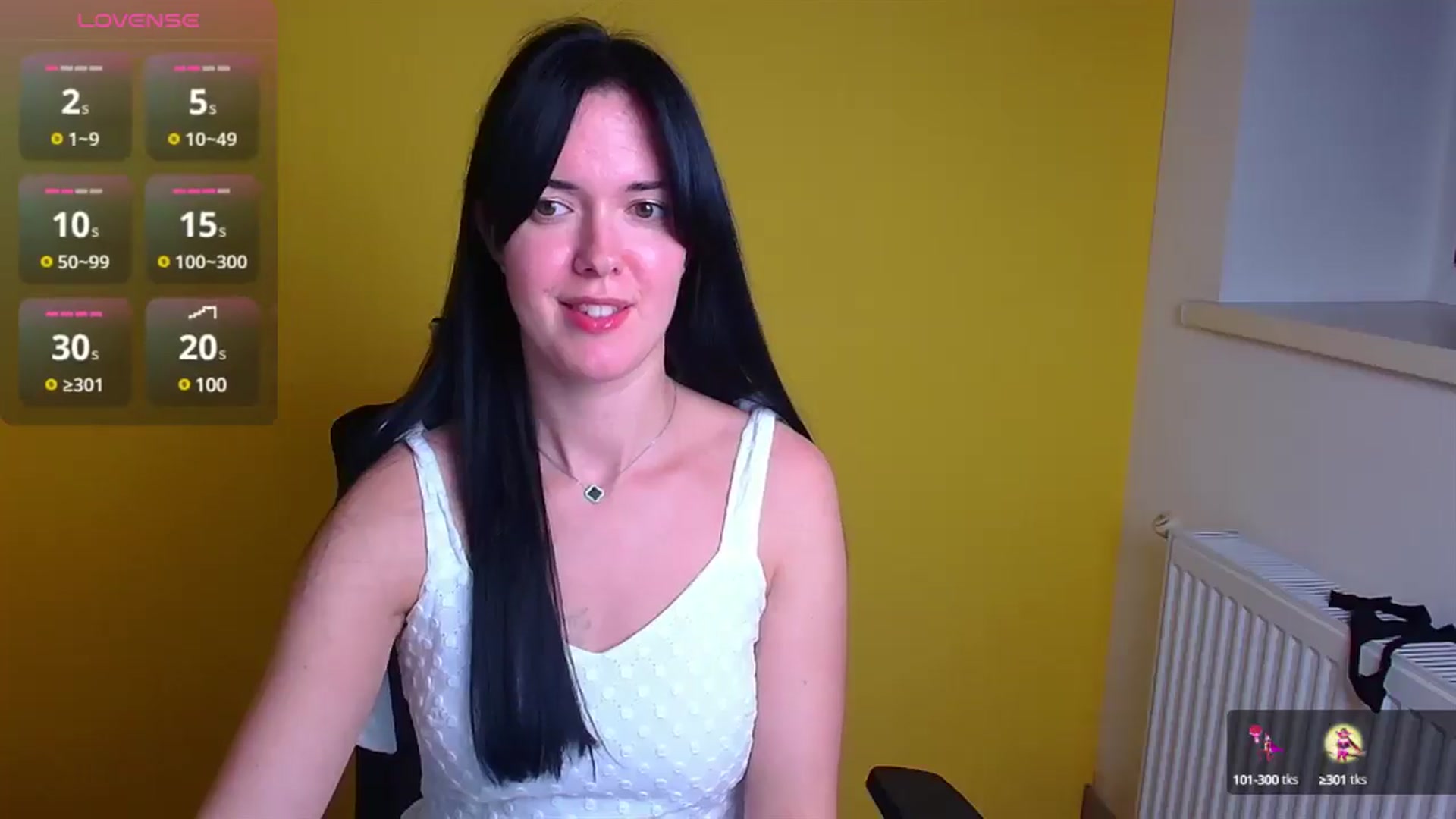 Gallery image thumbnail from Black_Red's myfreecams stream on, 11/25/2024, 22:13 image 5 of 20
