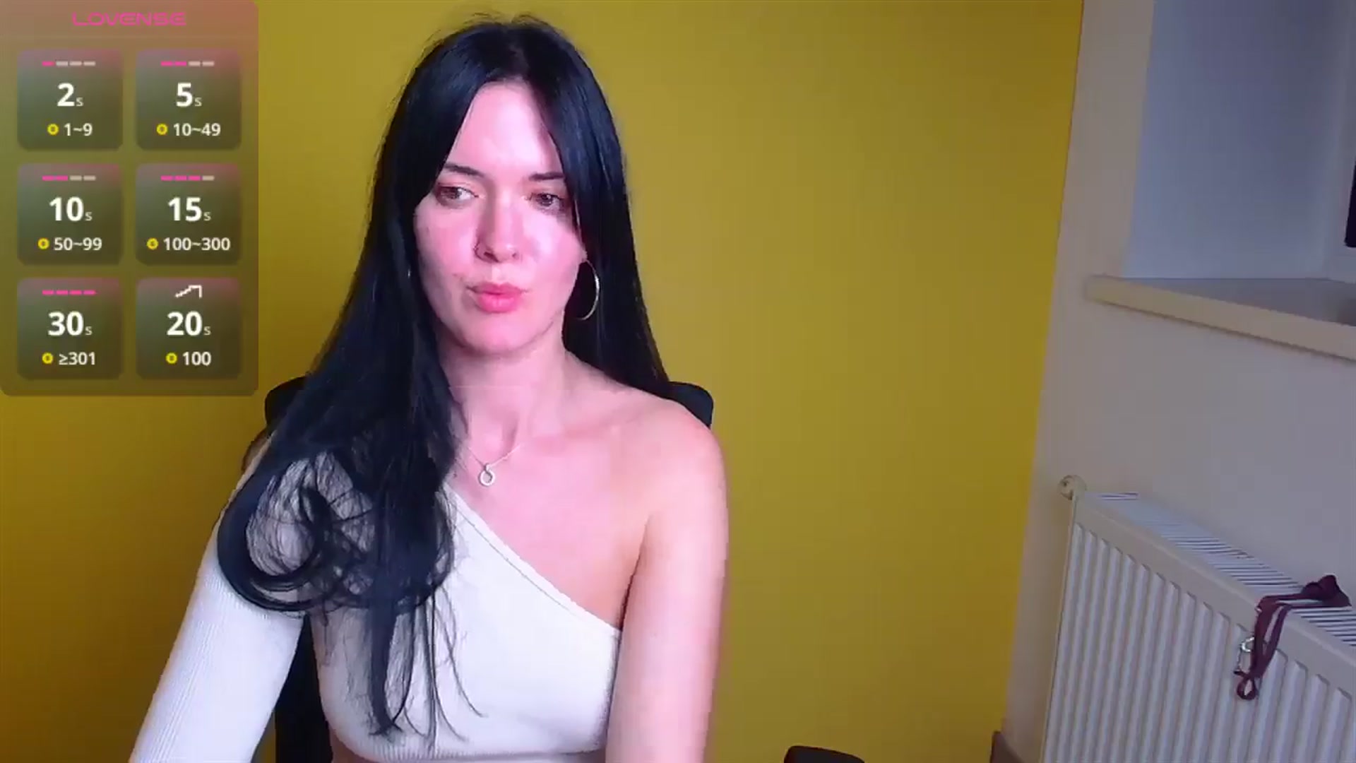 Gallery image thumbnail from Black_Red's myfreecams stream on, 12/02/2024, 20:09 image 15 of 20