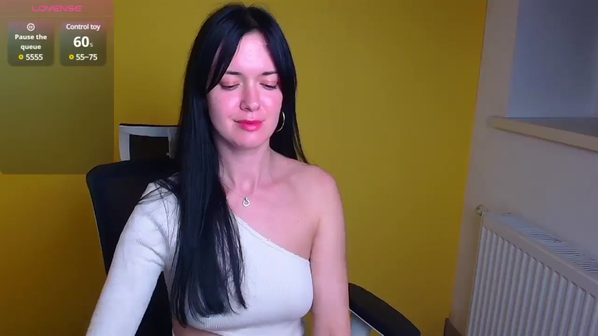 Gallery image thumbnail from Black_Red's myfreecams stream on, 12/02/2024, 23:46 image 12 of 20