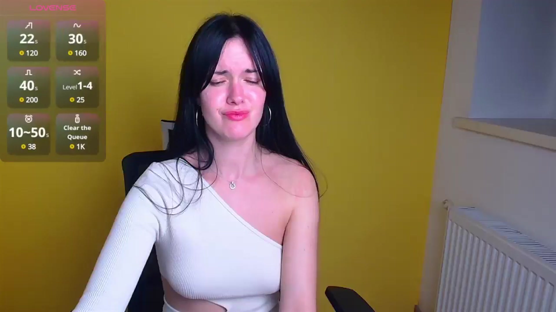 Gallery image thumbnail from Black_Red's myfreecams stream on, 12/03/2024, 01:30 image 12 of 20