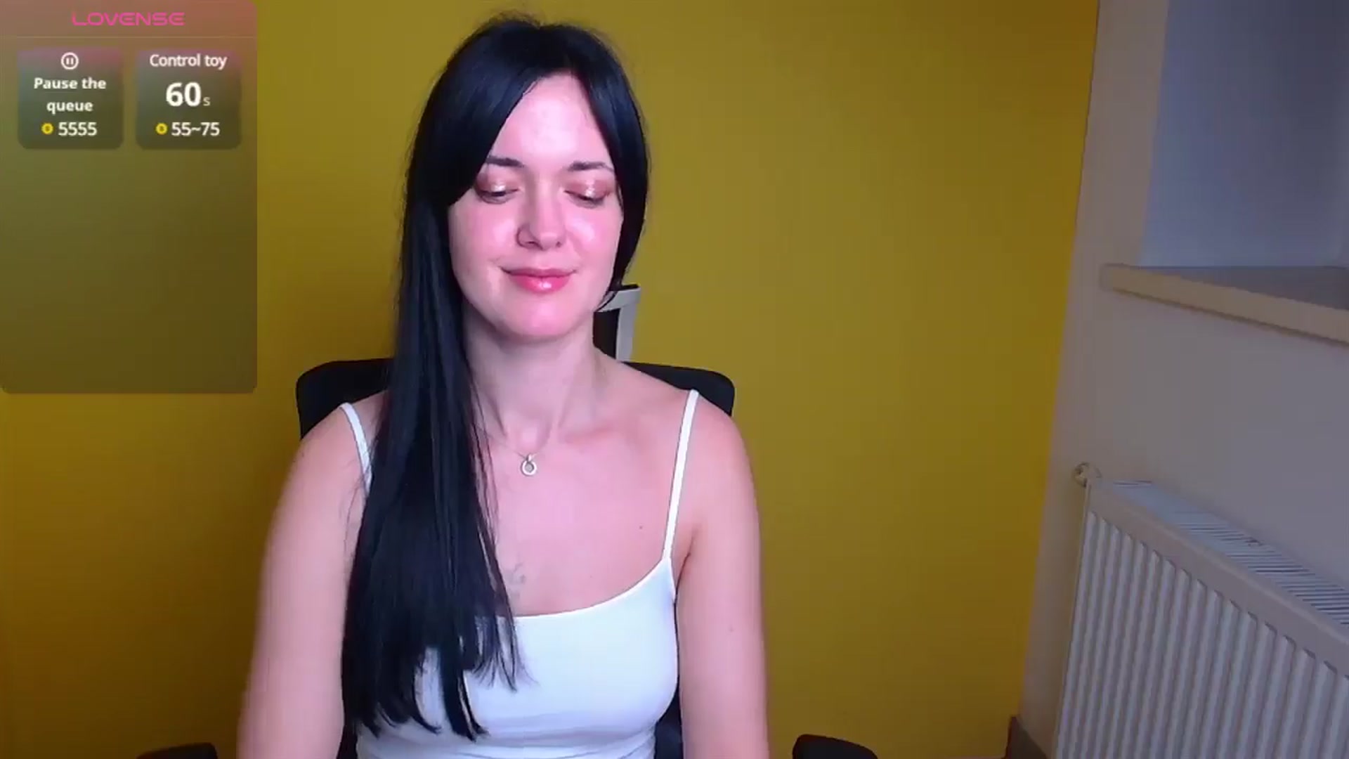 Gallery image thumbnail from Black_Red's myfreecams stream on, 12/04/2024, 20:06 image 7 of 20