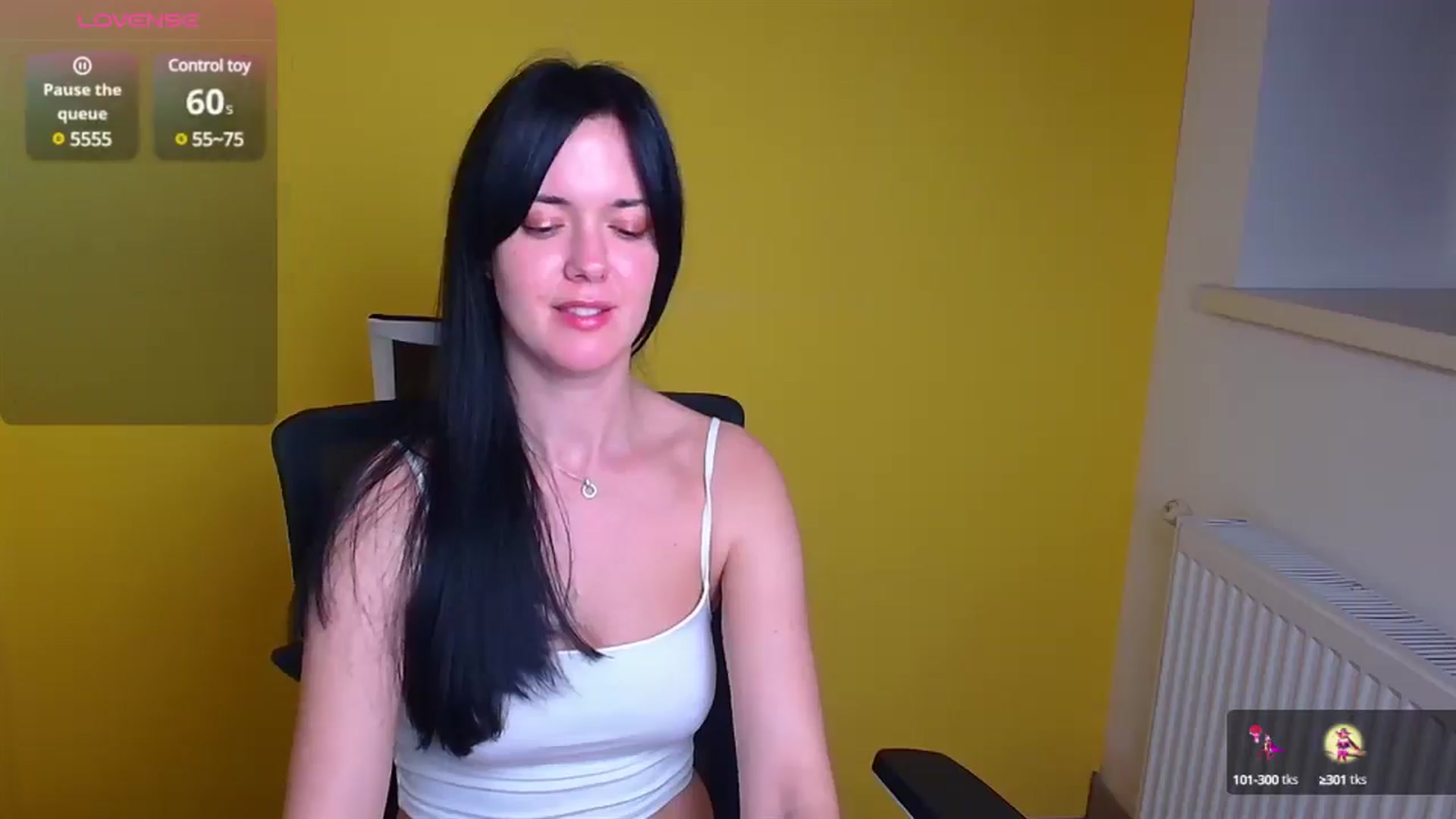 Gallery image thumbnail from Black_Red's myfreecams stream on, 12/05/2024, 24:25 image 9 of 20