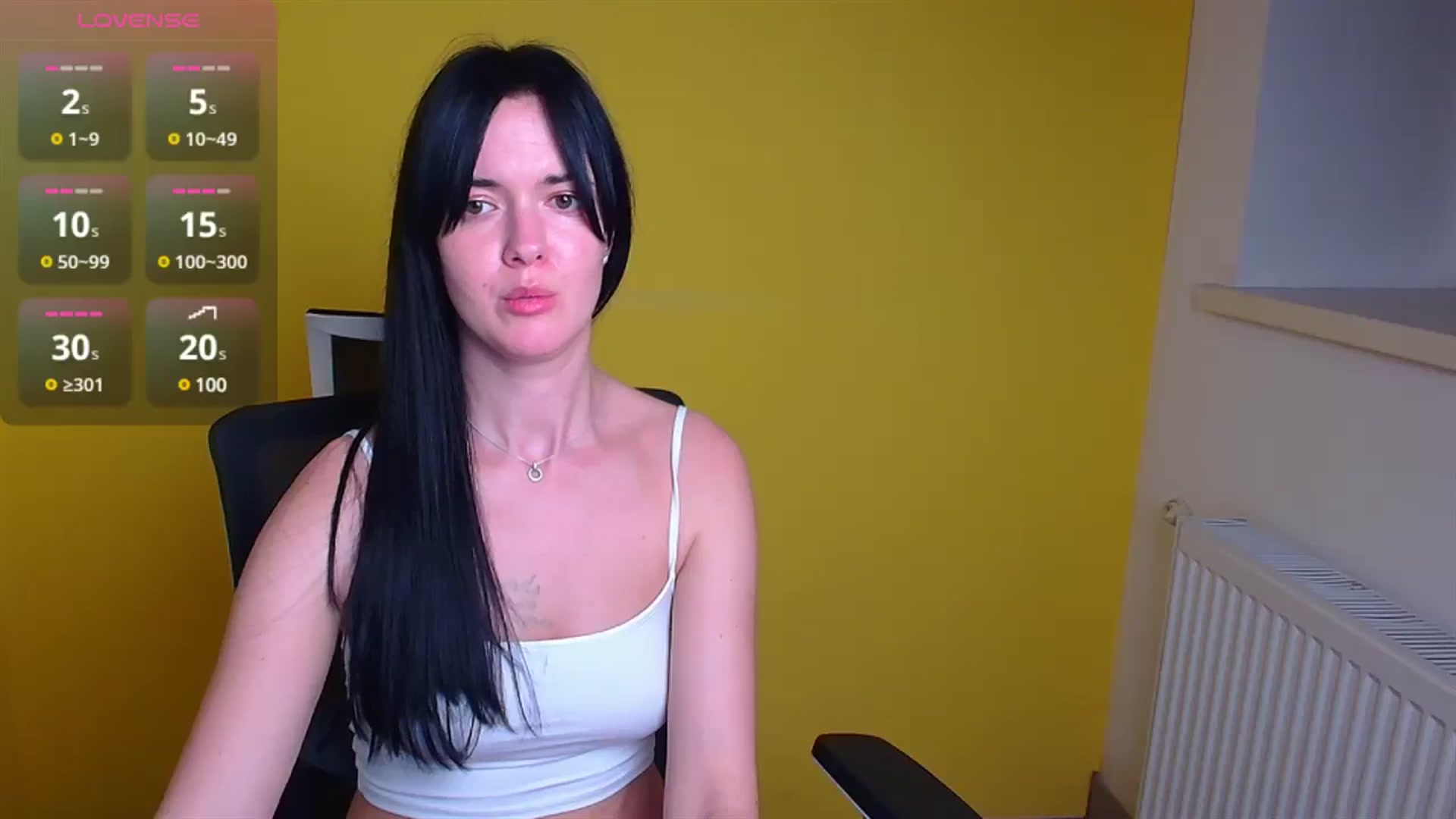 Gallery image thumbnail from Black_Red's myfreecams stream on, 12/05/2024, 24:25 image 16 of 20