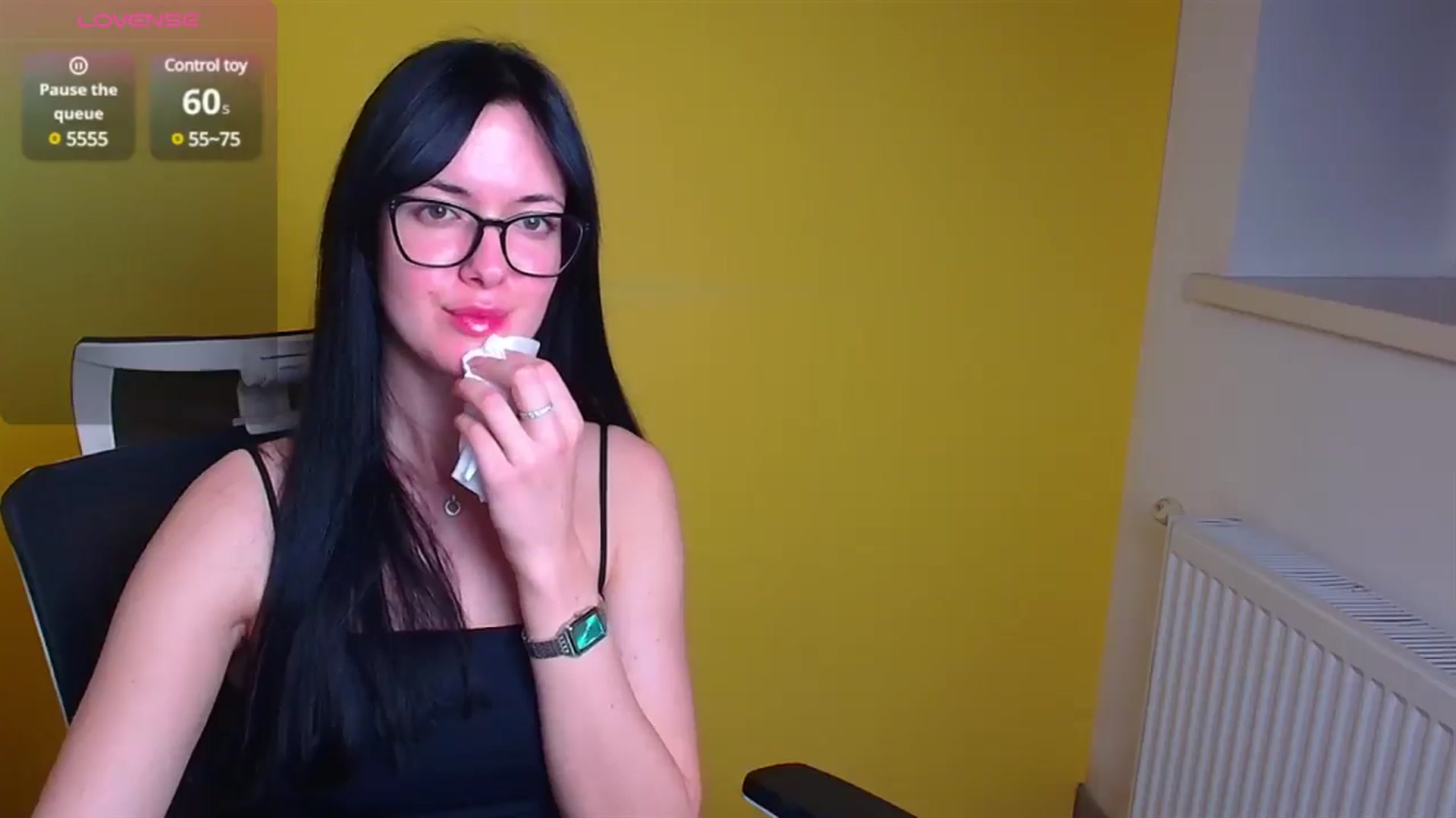 Gallery image thumbnail from Black_Red's myfreecams stream on, 12/06/2024, 14:50 image 9 of 20