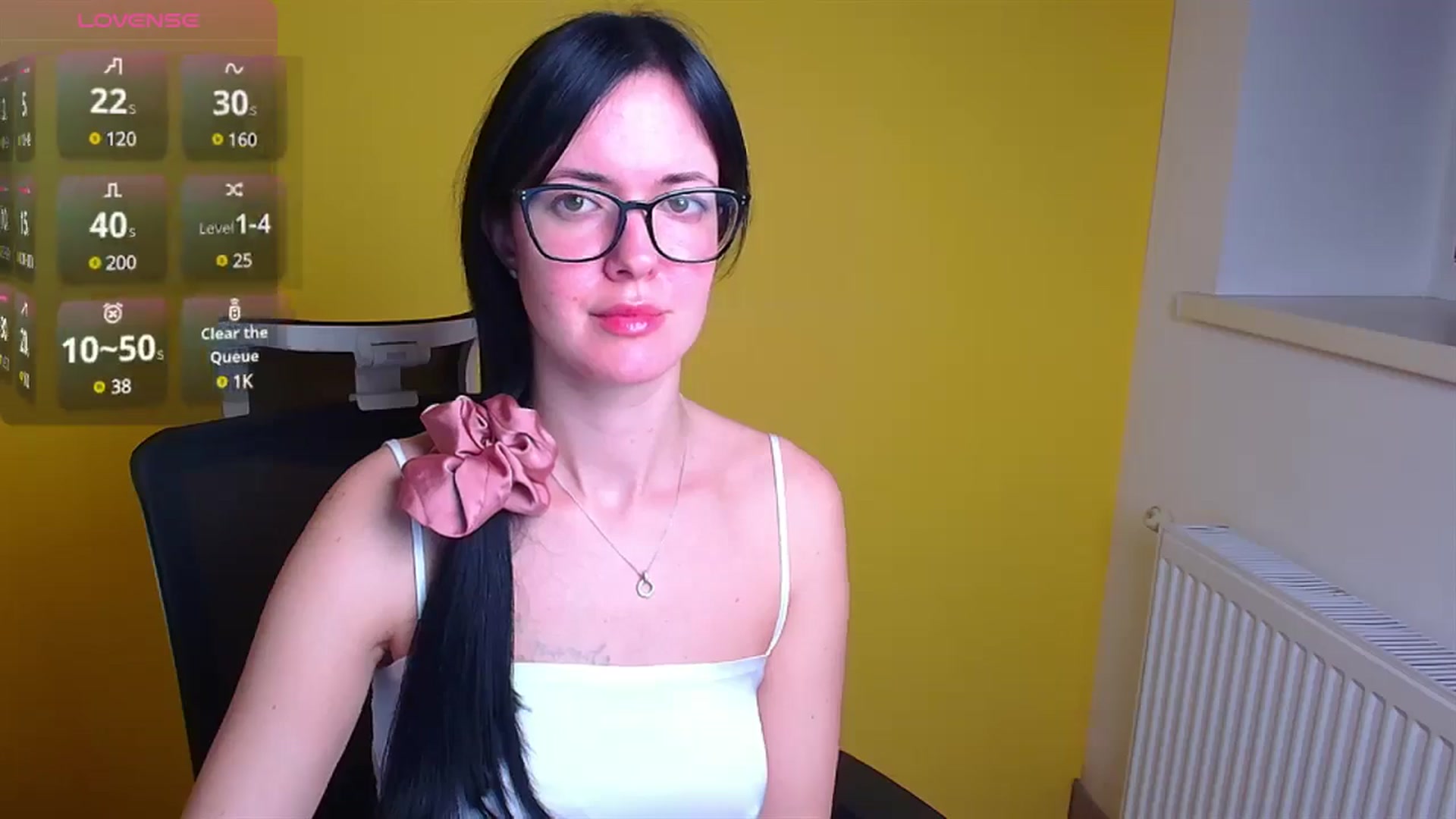 Gallery image thumbnail from Black_Red's myfreecams stream on, 12/07/2024, 09:43 image 7 of 20