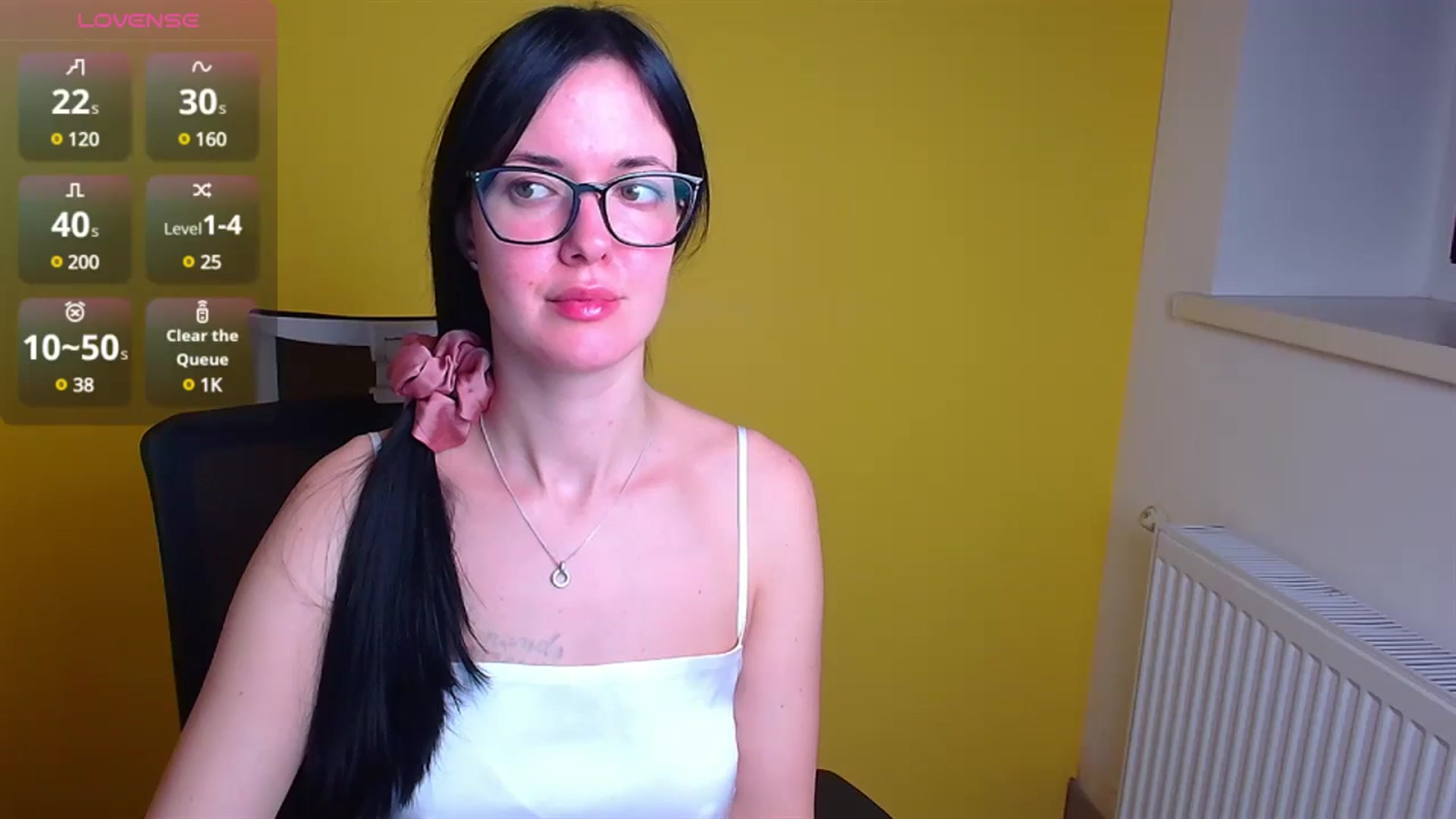 Gallery image thumbnail from Black_Red's myfreecams stream on, 12/07/2024, 09:43 image 12 of 20