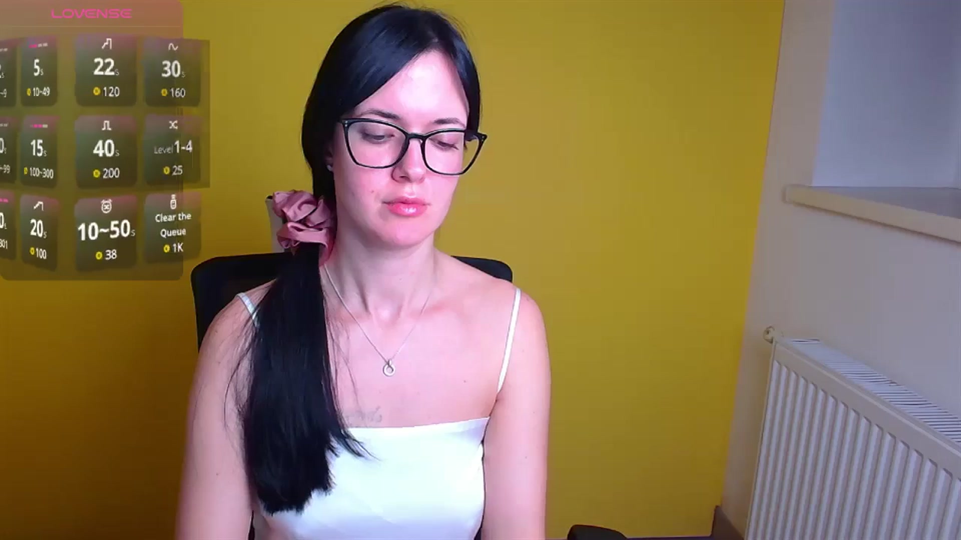 Gallery image thumbnail from Black_Red's myfreecams stream on, 12/07/2024, 10:30 image 17 of 20