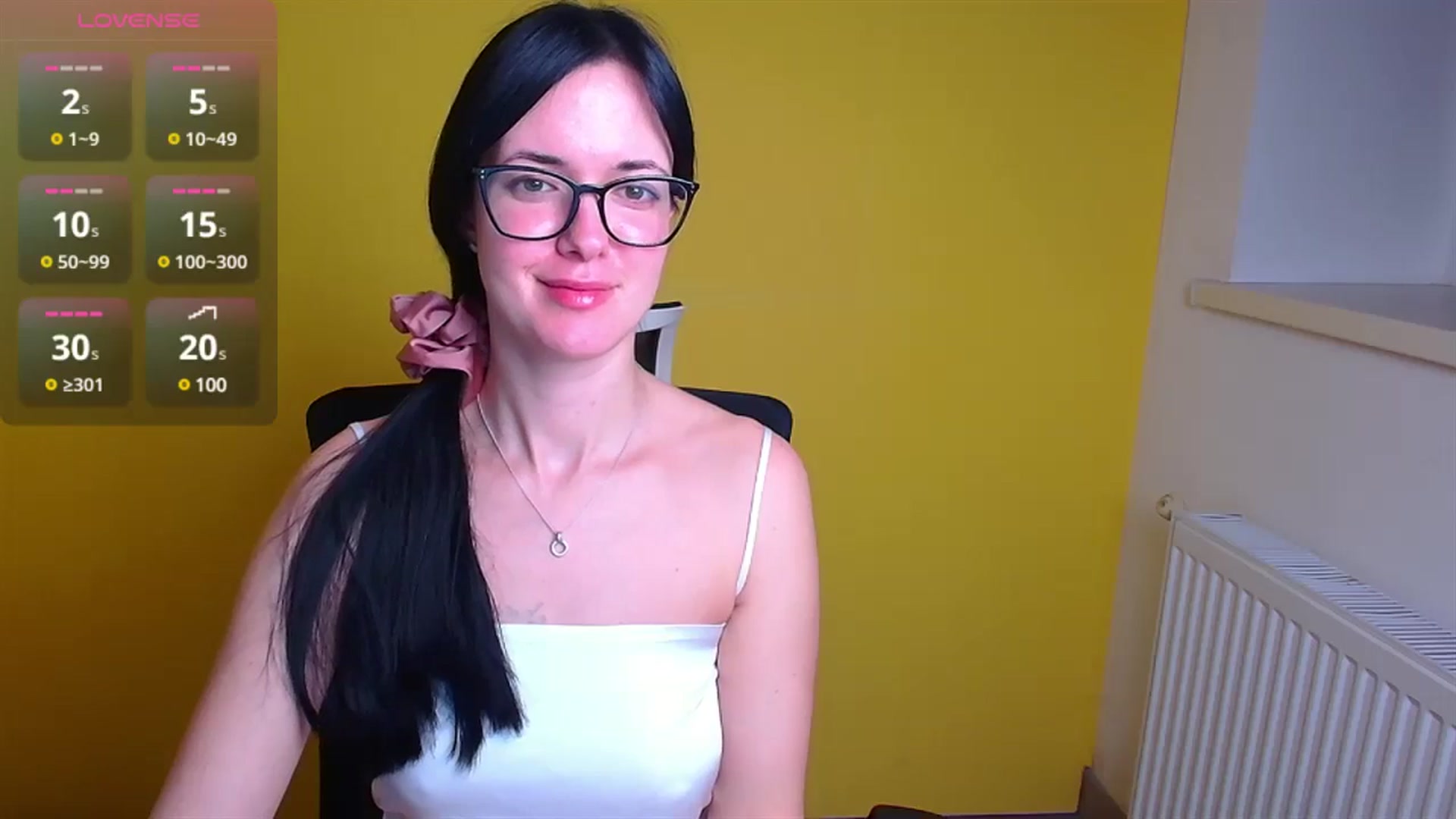 Gallery image thumbnail from Black_Red's myfreecams stream on, 12/07/2024, 10:30 image 18 of 20