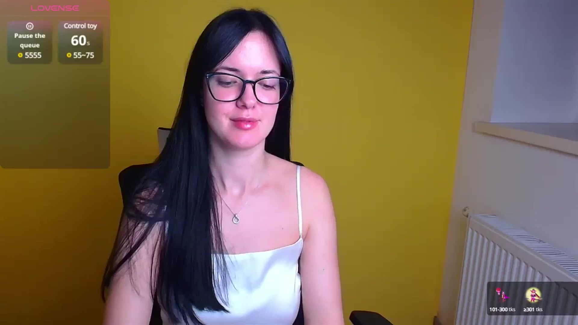 Gallery image thumbnail from Black_Red's myfreecams stream on, 12/07/2024, 12:43 image 2 of 20