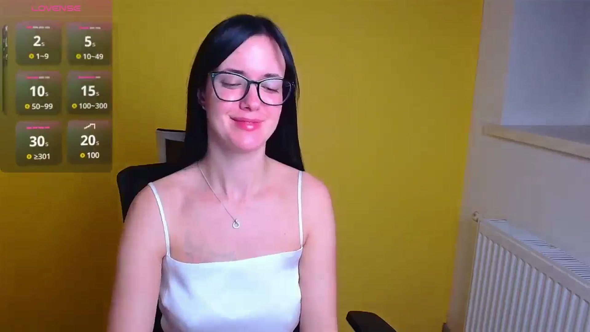 Gallery image thumbnail from Black_Red's myfreecams stream on, 12/07/2024, 12:43 image 5 of 20