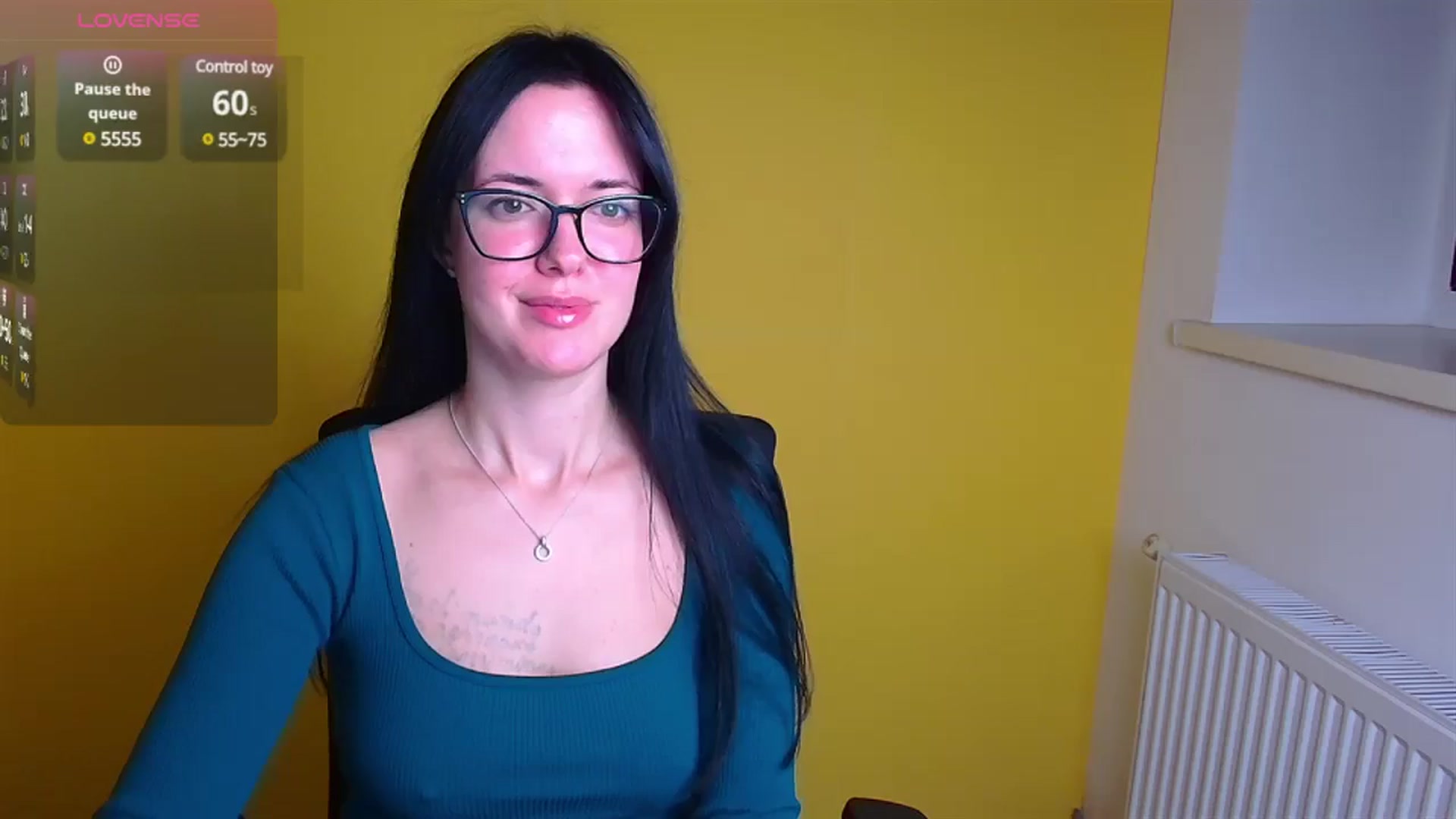 Gallery image thumbnail from Black_Red's myfreecams stream on, 12/08/2024, 09:23 image 2 of 20