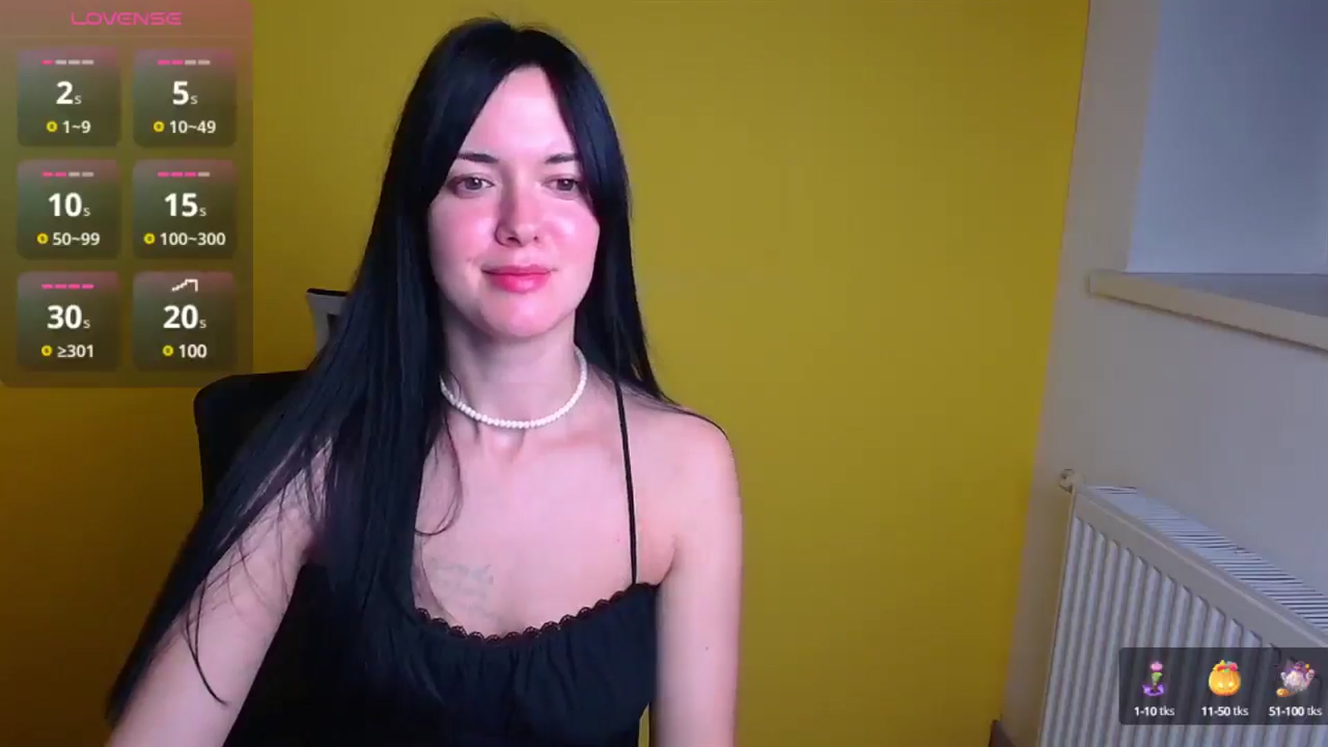 Gallery image thumbnail from Black_Red's myfreecams stream on, 12/11/2024, 21:31 image 15 of 20