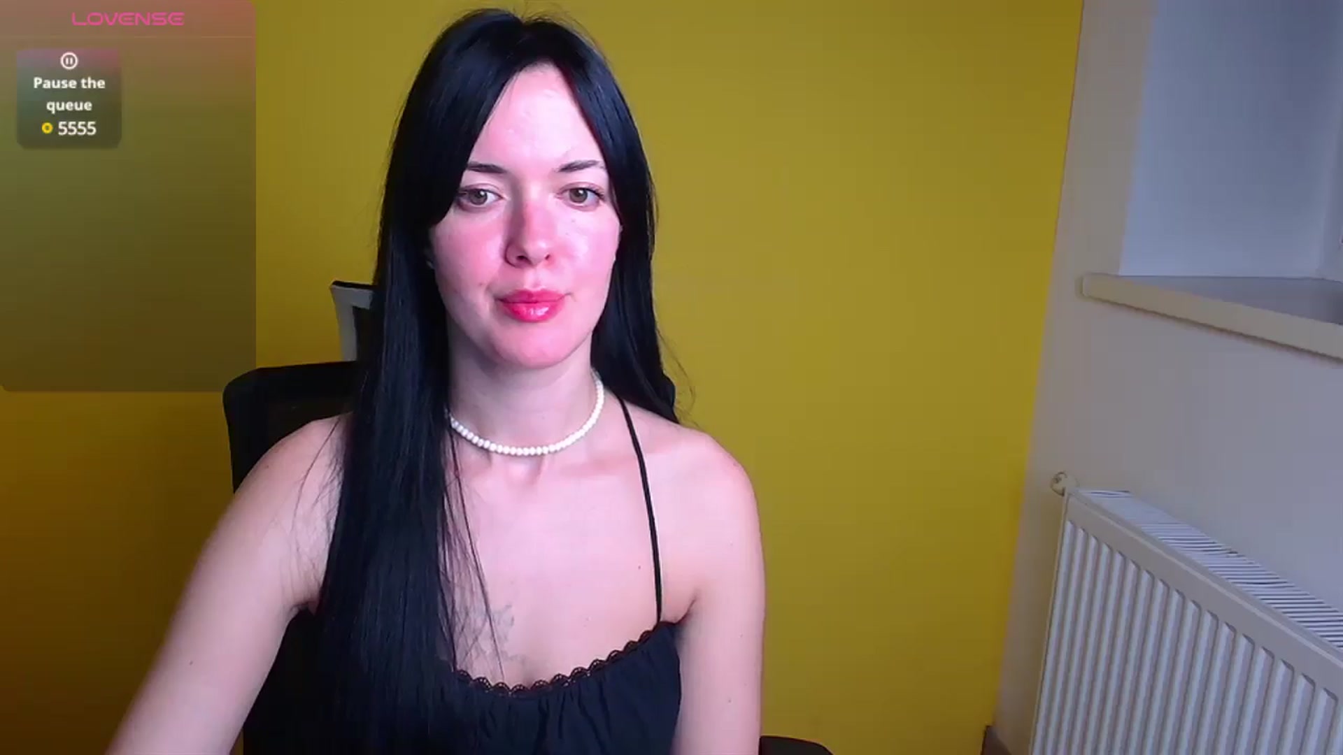 Gallery image thumbnail from Black_Red's myfreecams stream on, 12/11/2024, 21:31 image 5 of 20